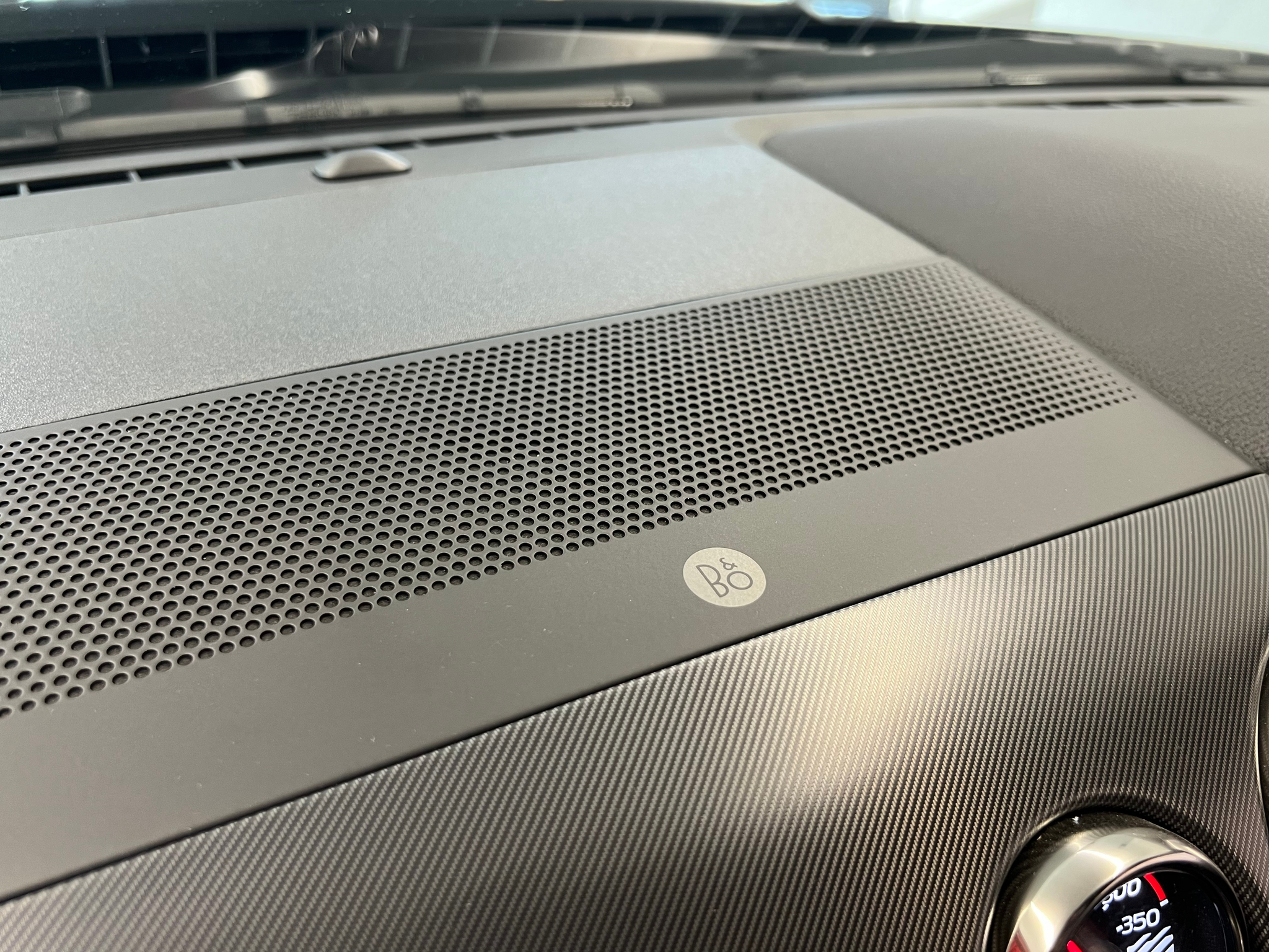 listing desktop thumbnail image 22