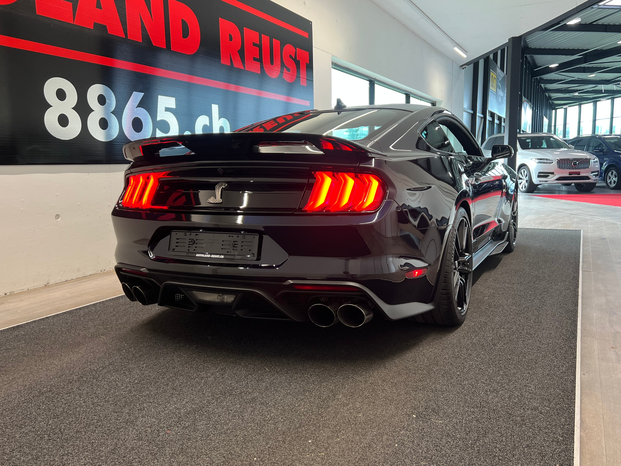 listing desktop thumbnail image 6