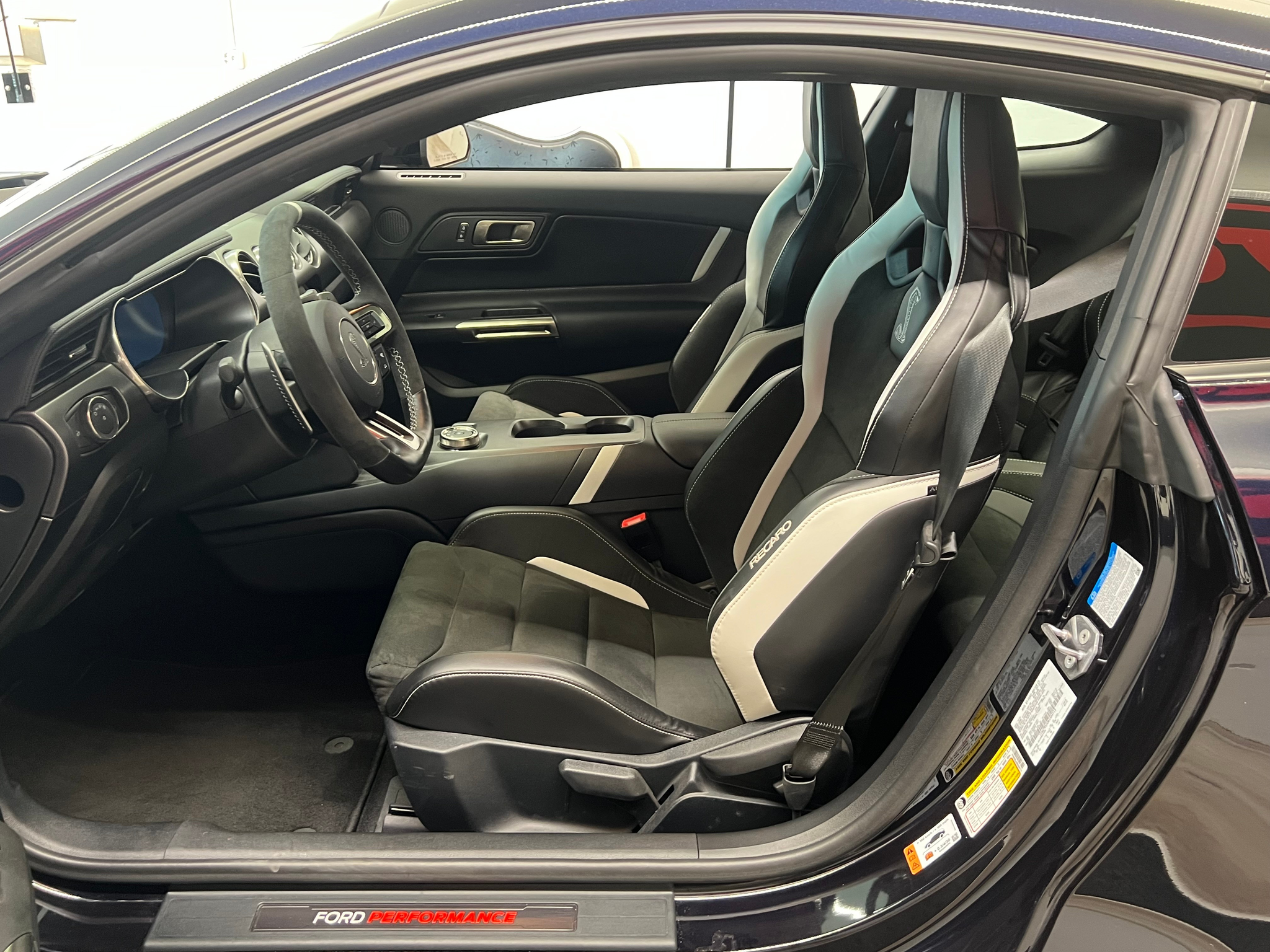 listing desktop thumbnail image 11