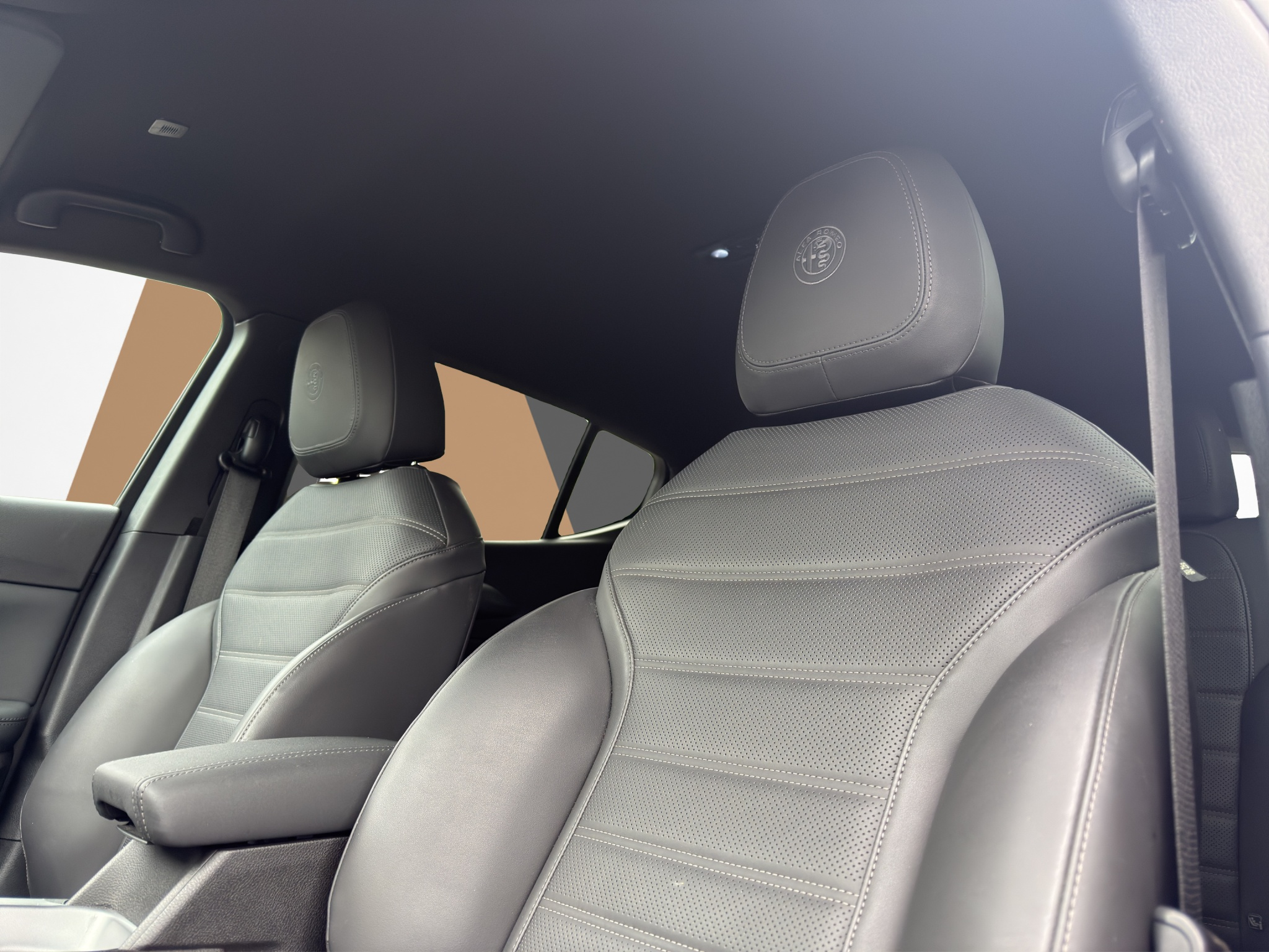 listing desktop thumbnail image 19