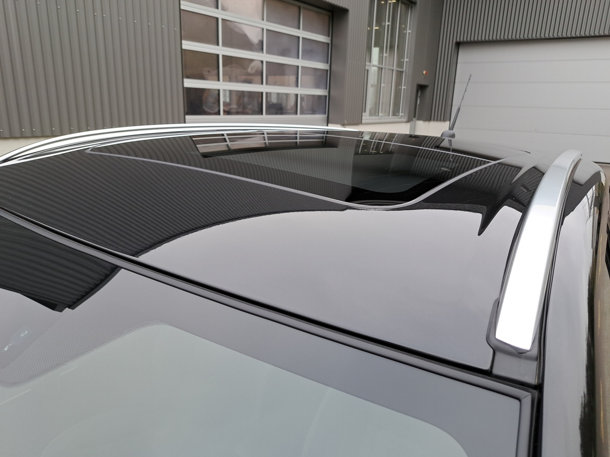 listing desktop thumbnail image 14