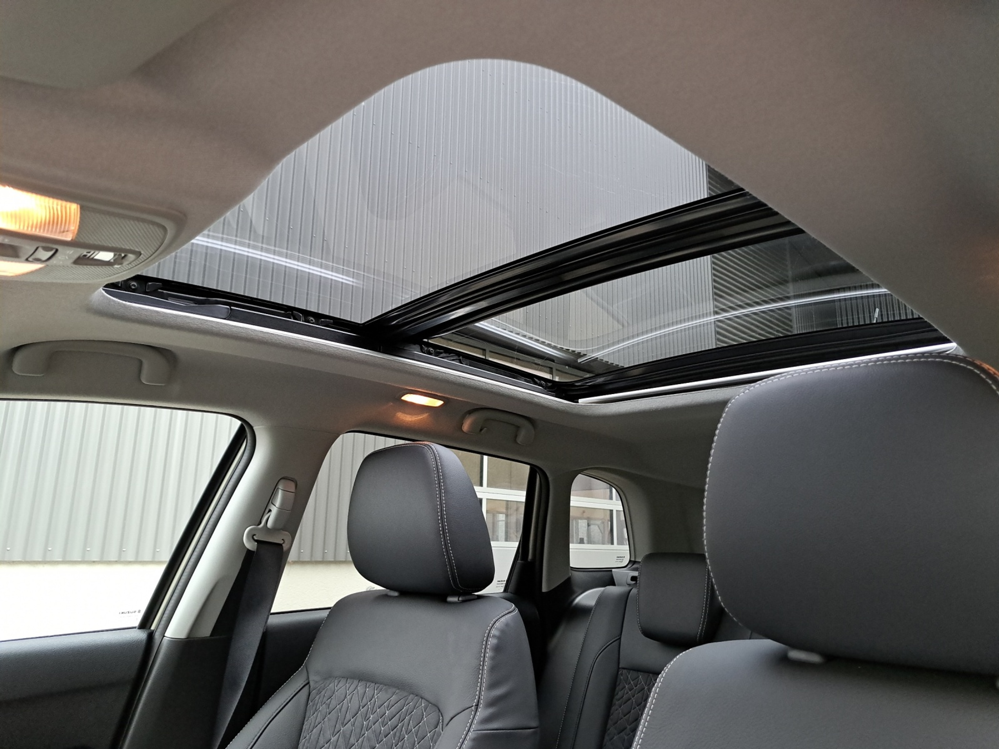 listing desktop thumbnail image 15