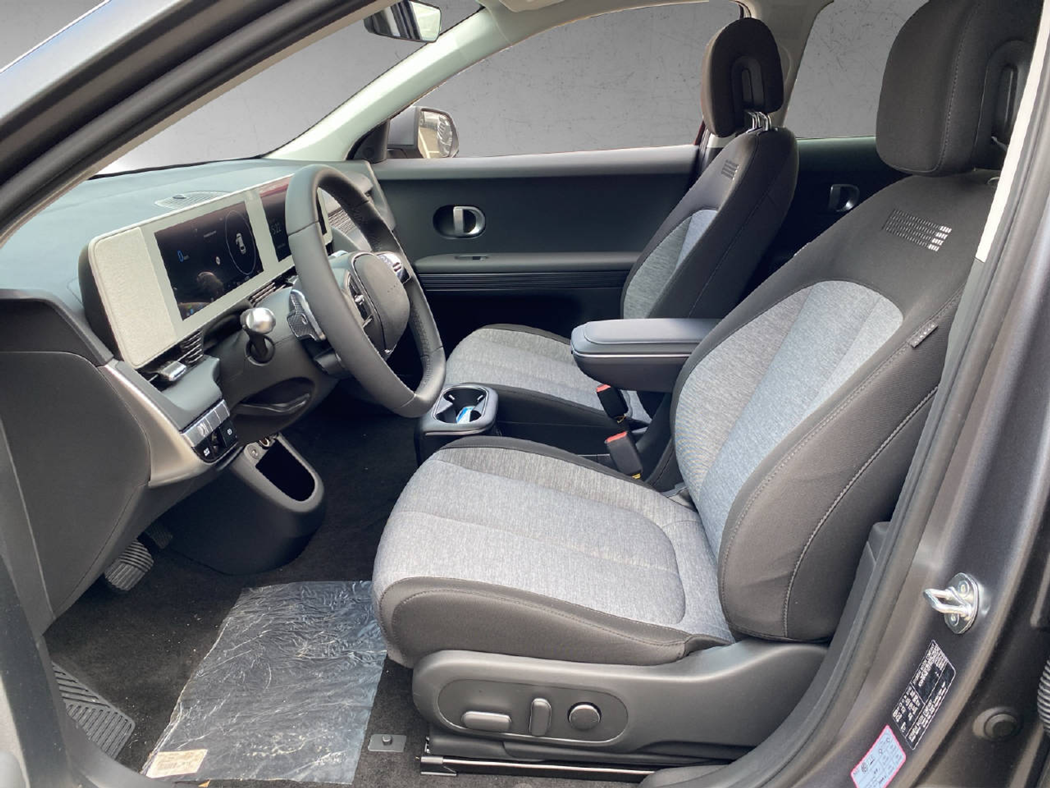 listing desktop thumbnail image 5