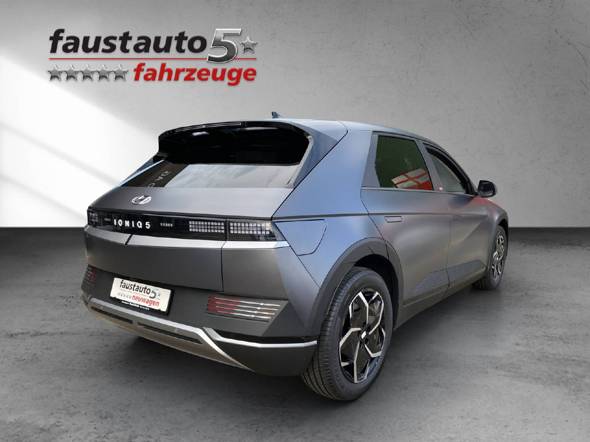 listing desktop thumbnail image 4