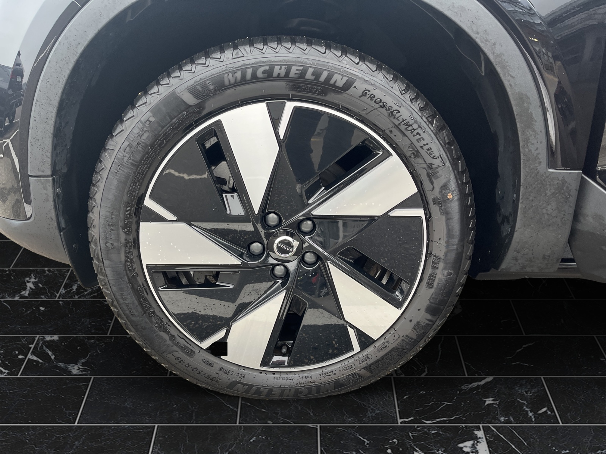 listing desktop thumbnail image 16