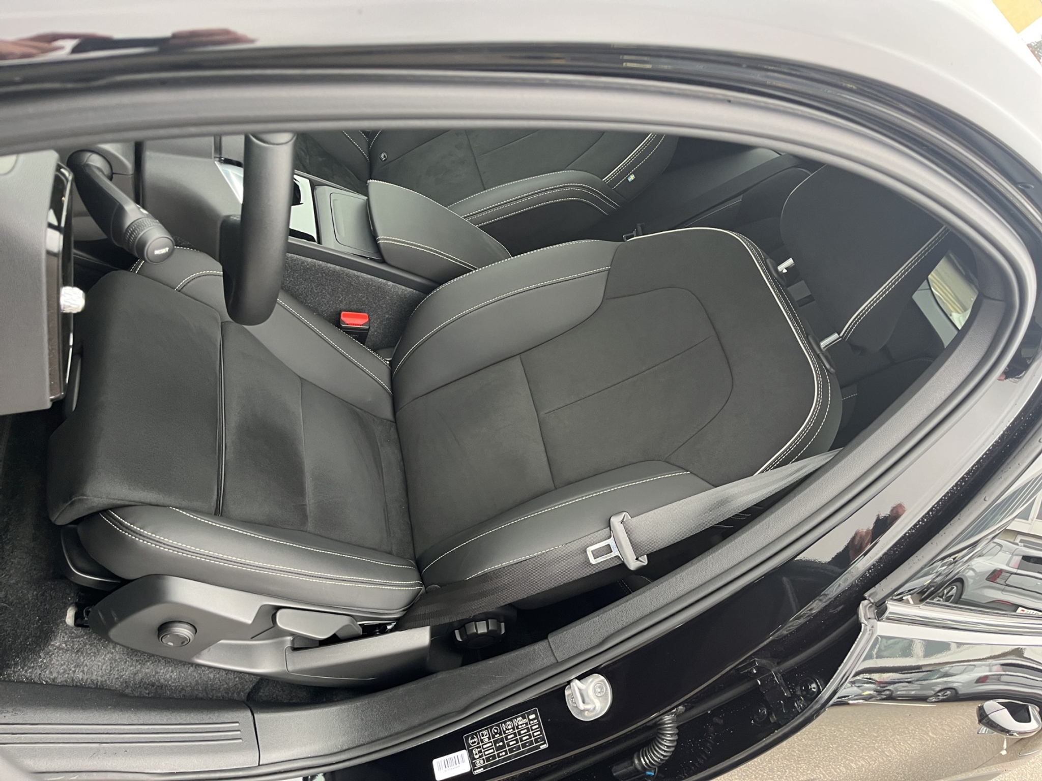 listing desktop thumbnail image 19