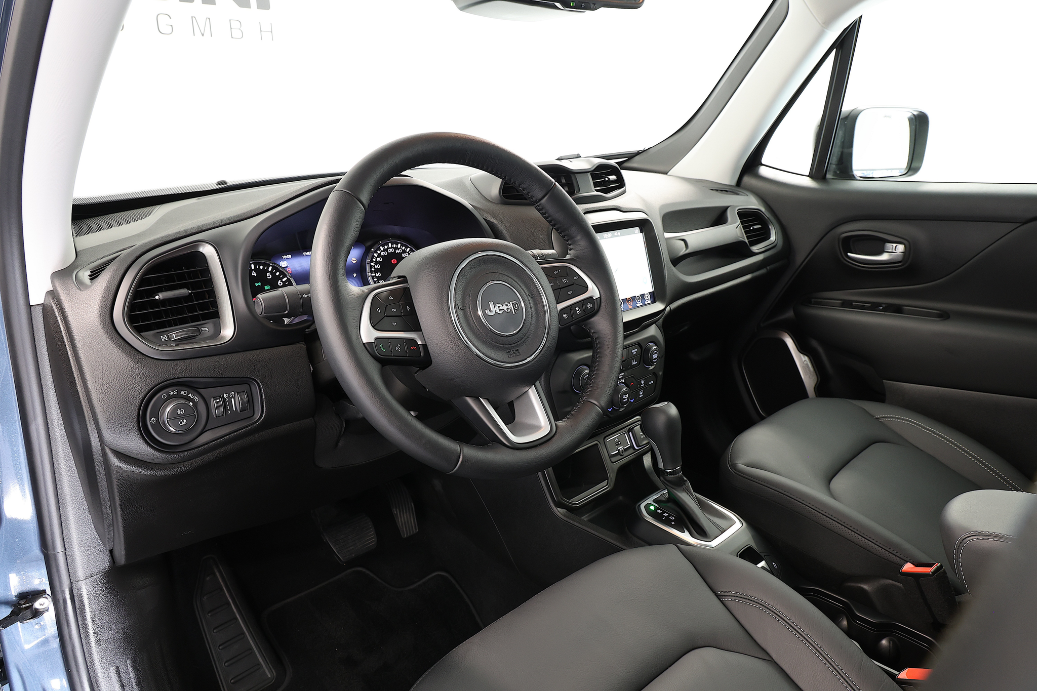 listing desktop thumbnail image 7