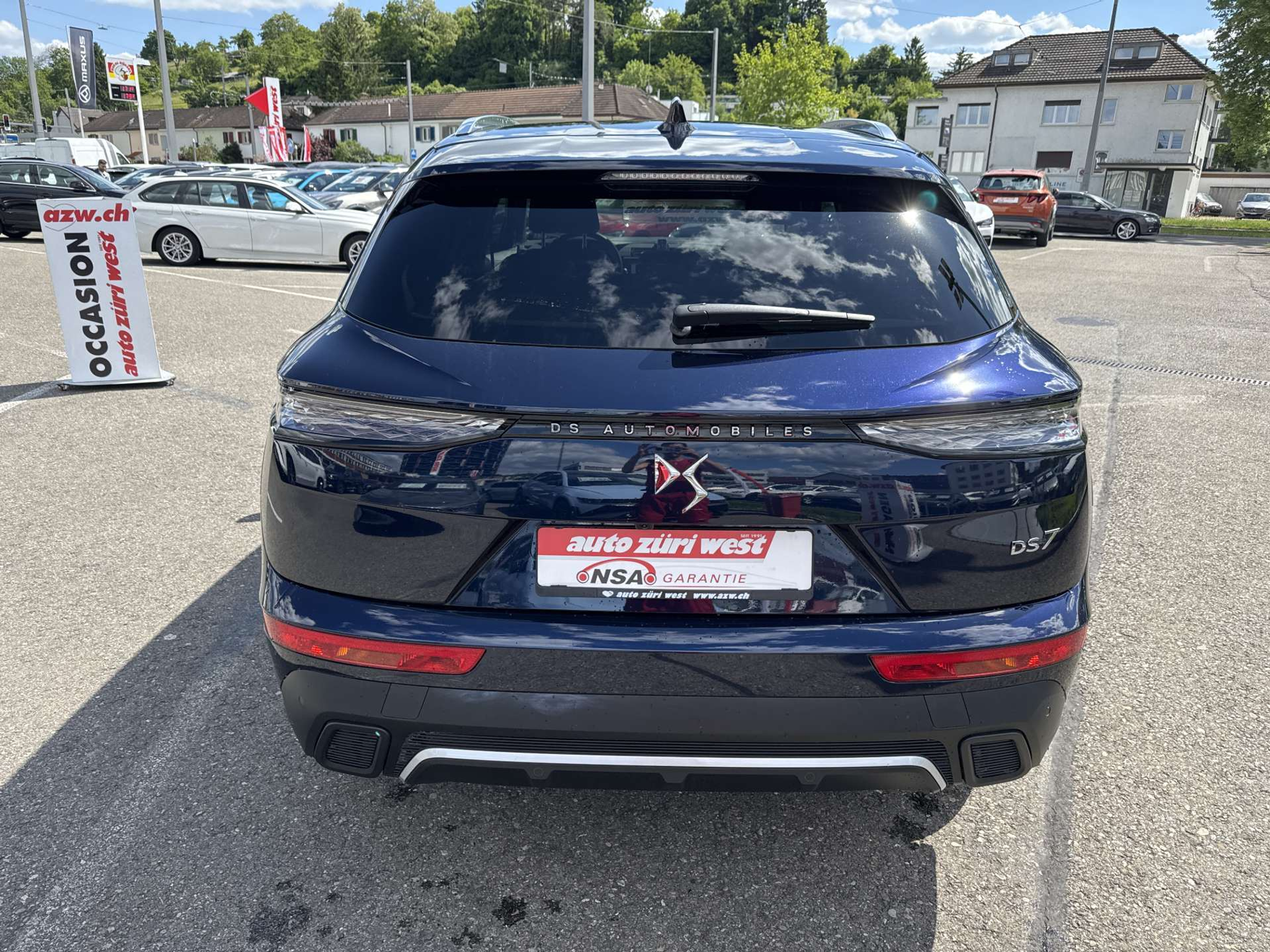 listing desktop thumbnail image 14