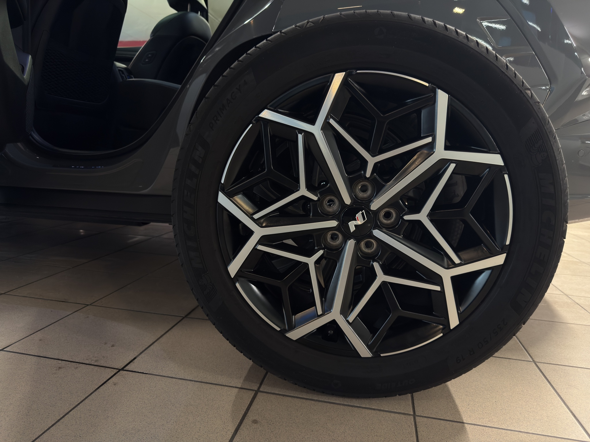 listing desktop thumbnail image 16