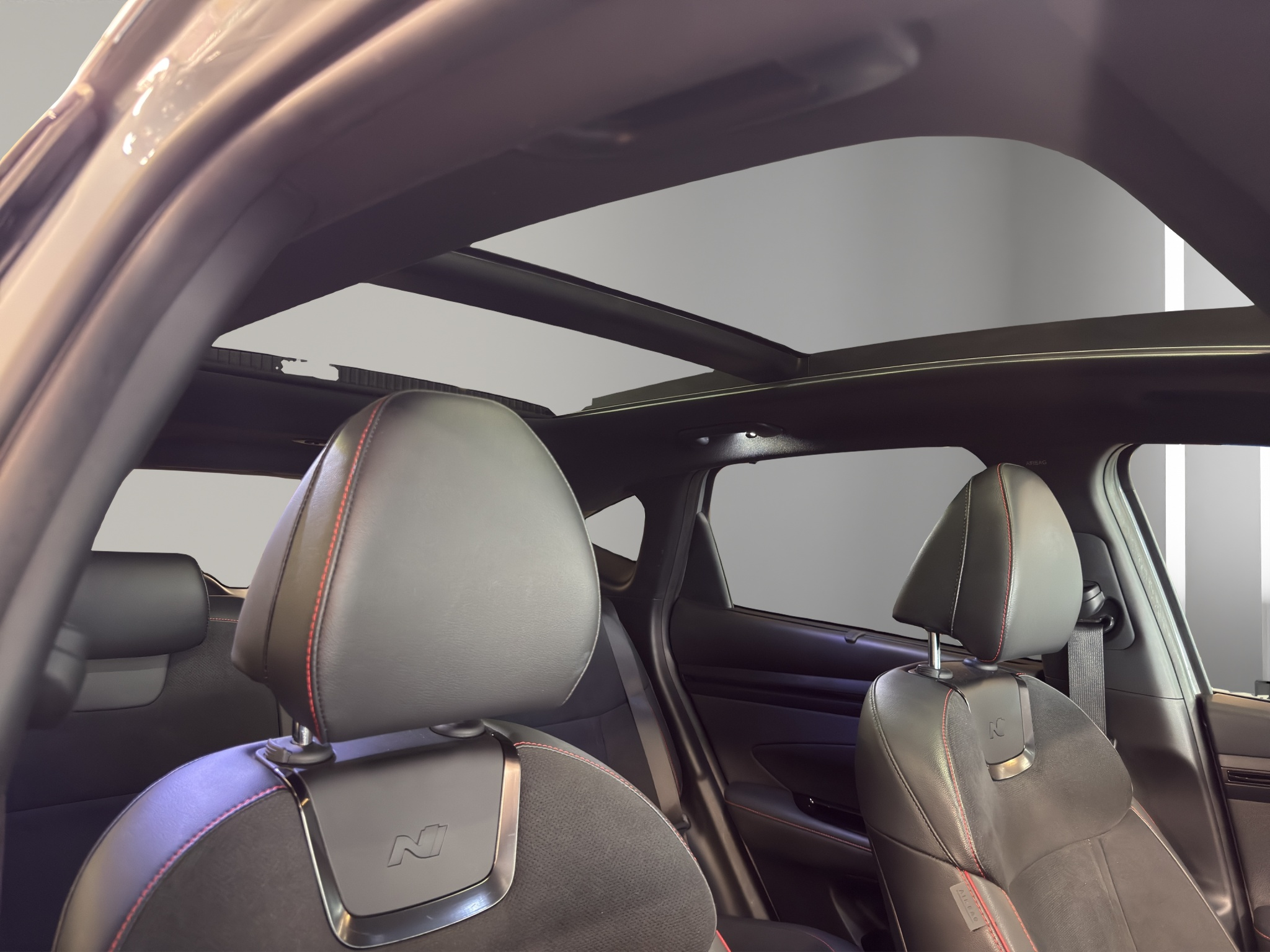 listing desktop thumbnail image 15