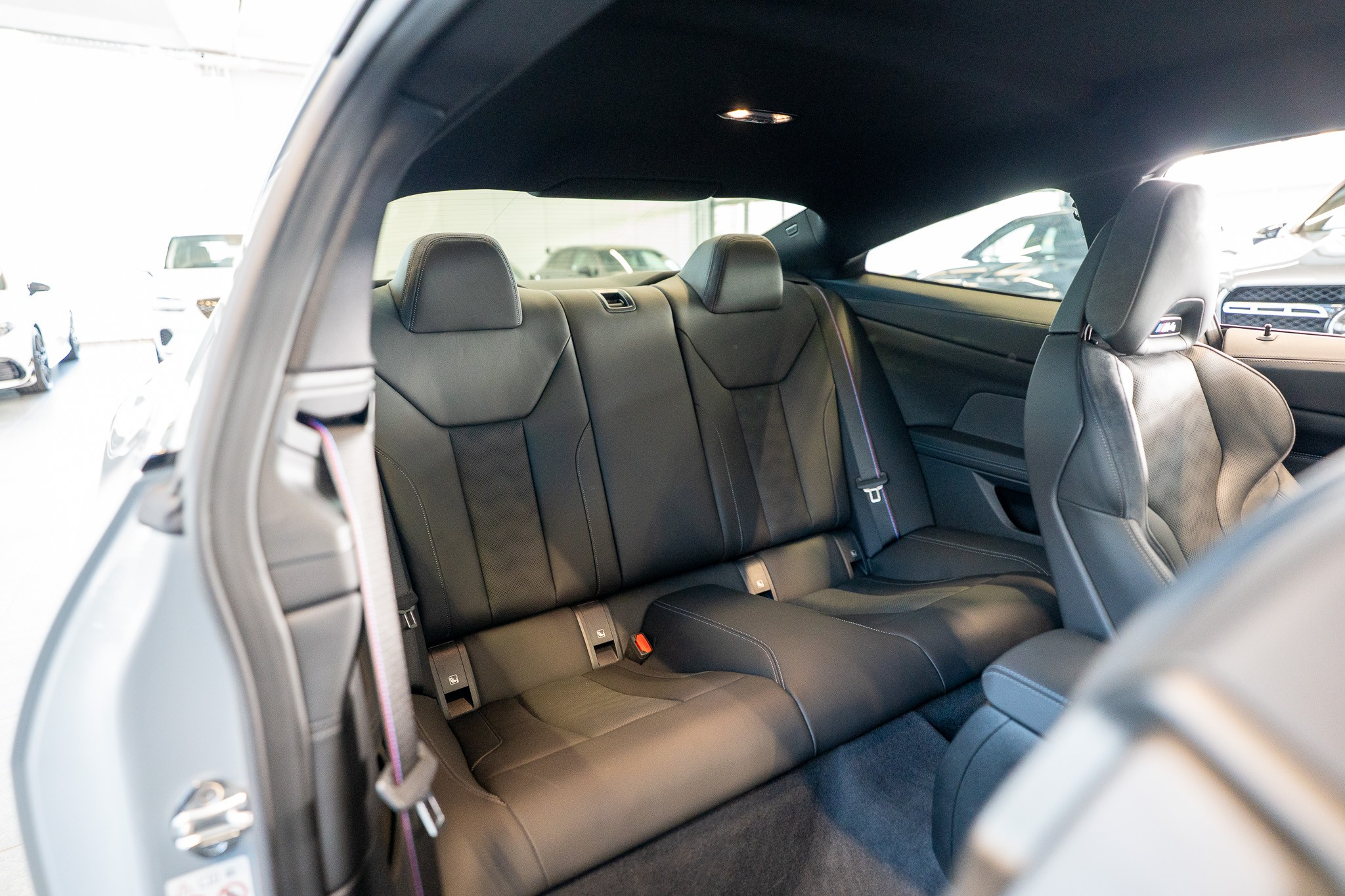 listing desktop thumbnail image 12