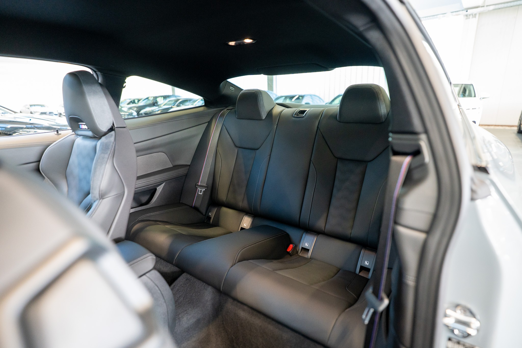 listing desktop thumbnail image 11