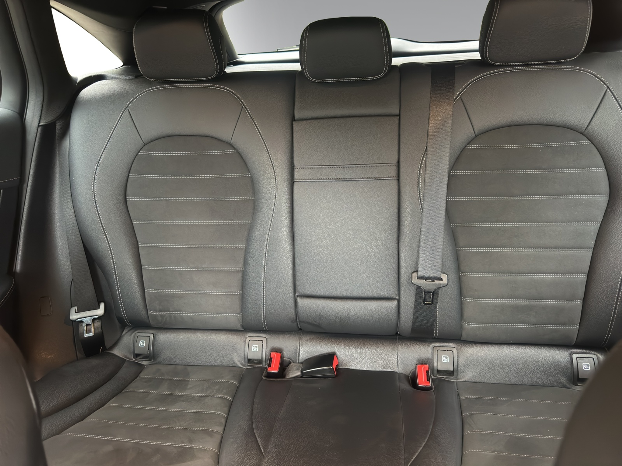 listing desktop thumbnail image 5