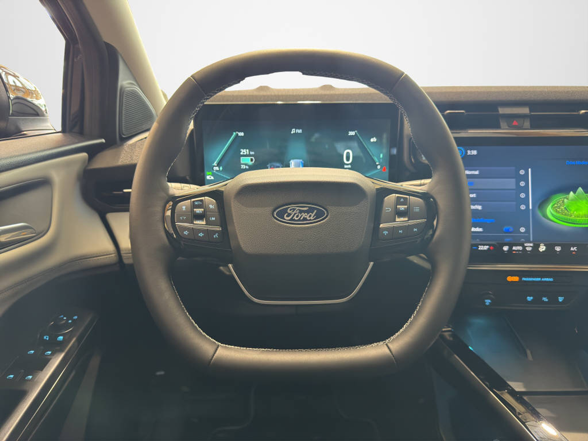 listing desktop thumbnail image 6