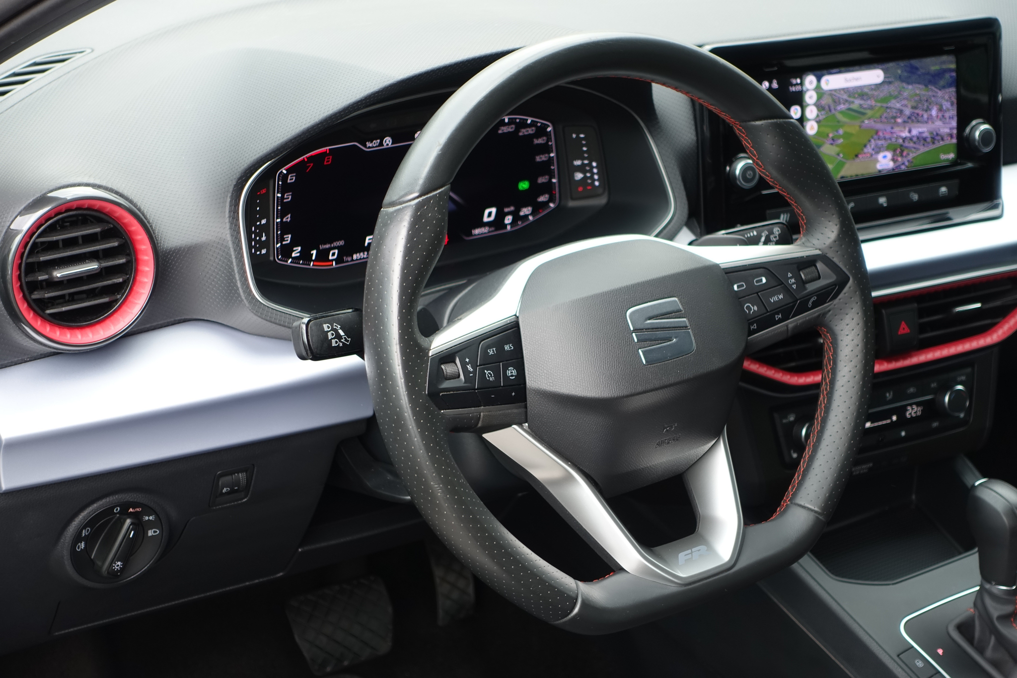 listing desktop thumbnail image 11