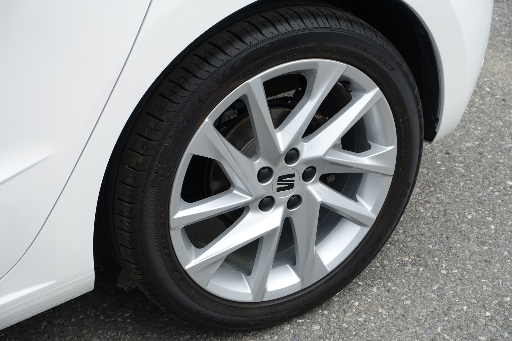 listing desktop thumbnail image 10