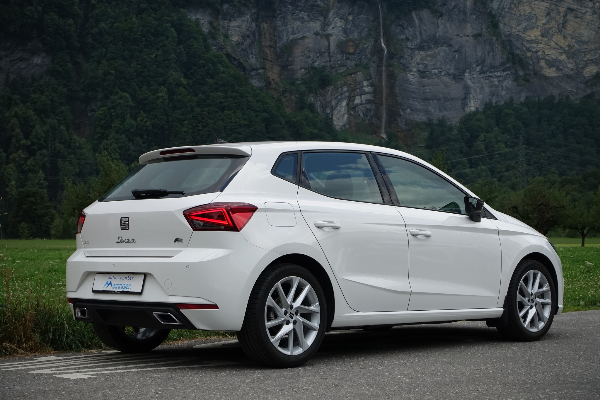 listing desktop thumbnail image 5