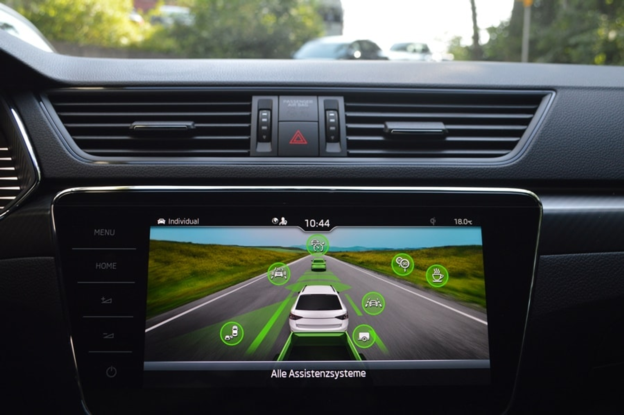 listing desktop thumbnail image 10