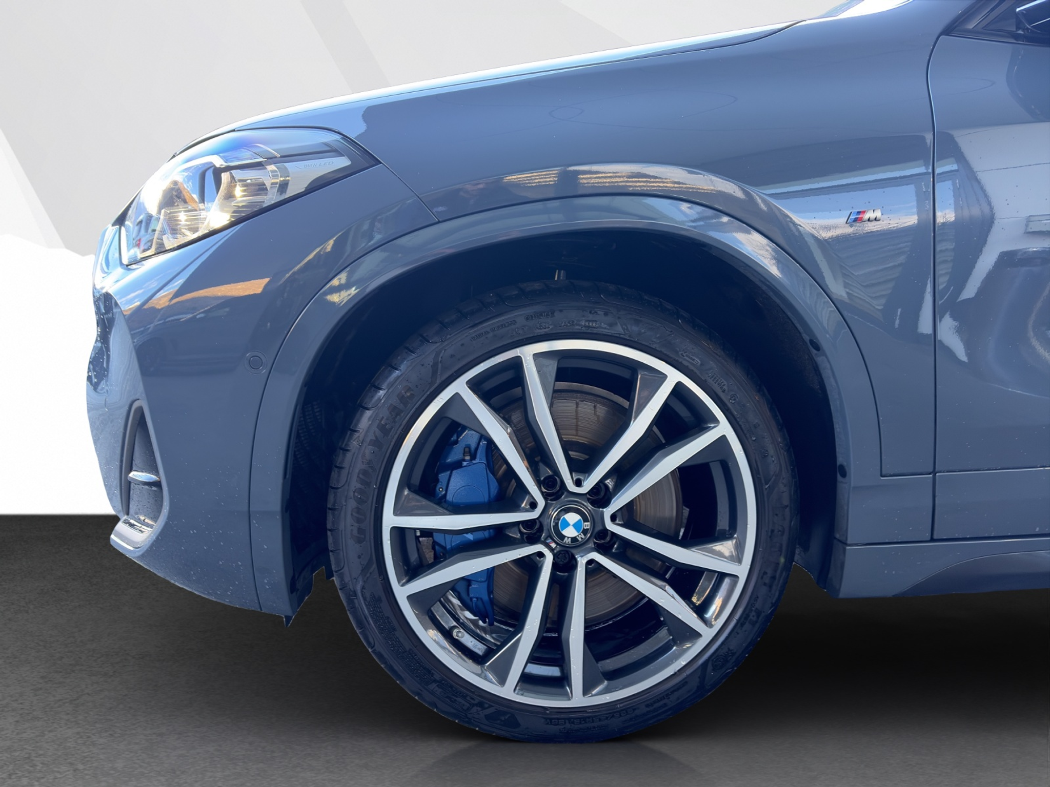 listing desktop thumbnail image 18