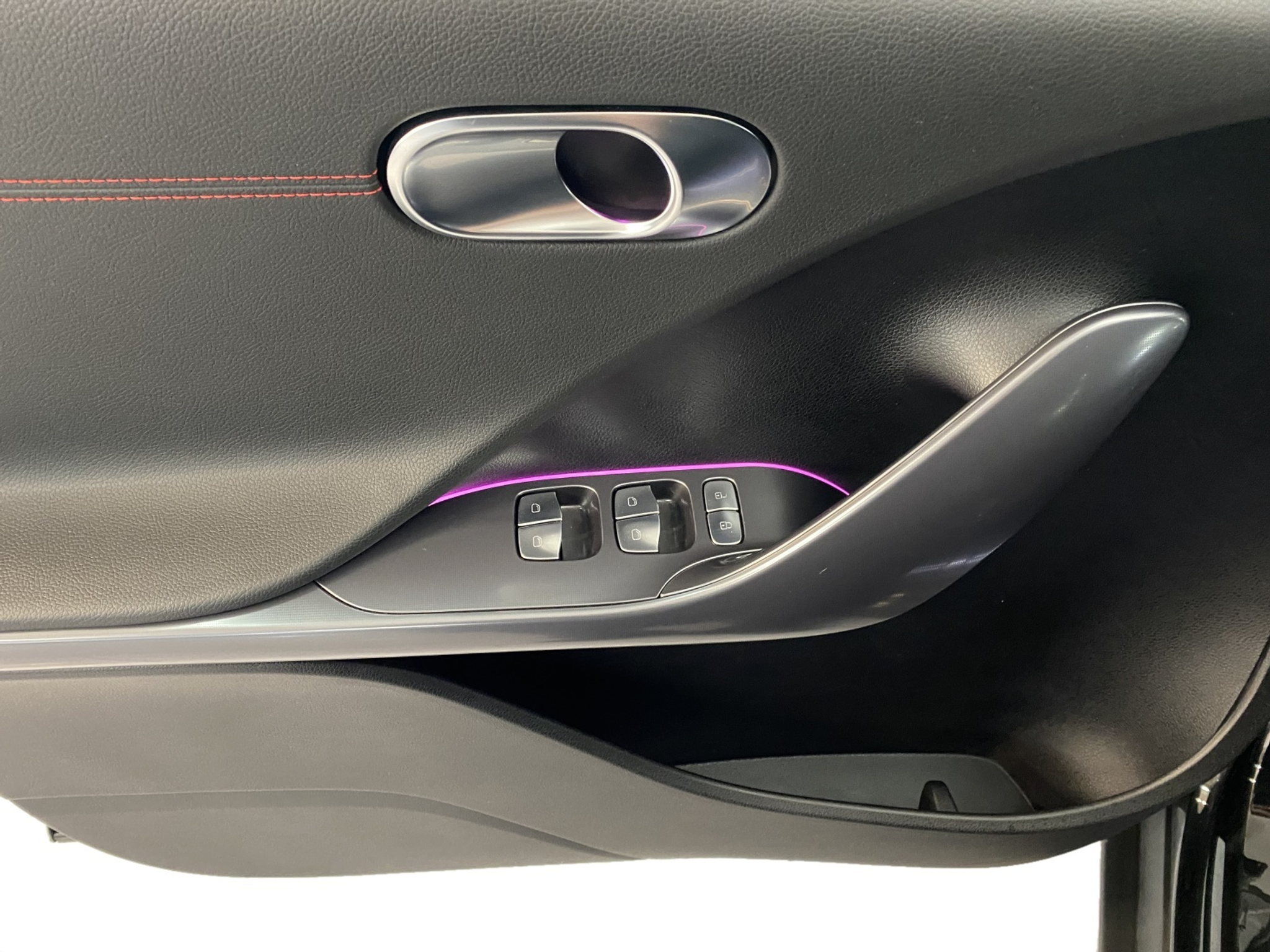 listing desktop thumbnail image 9