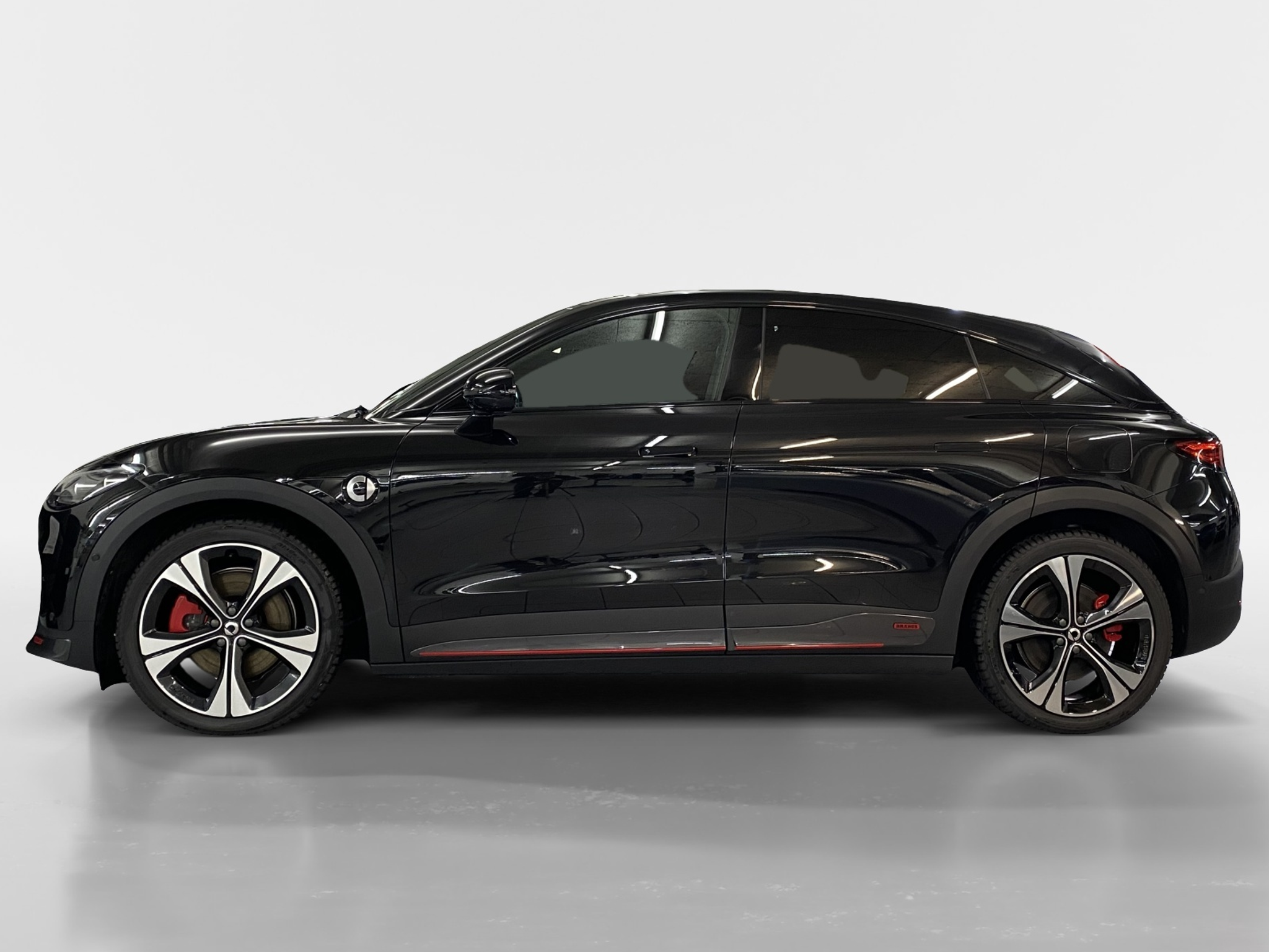 listing desktop thumbnail image 2