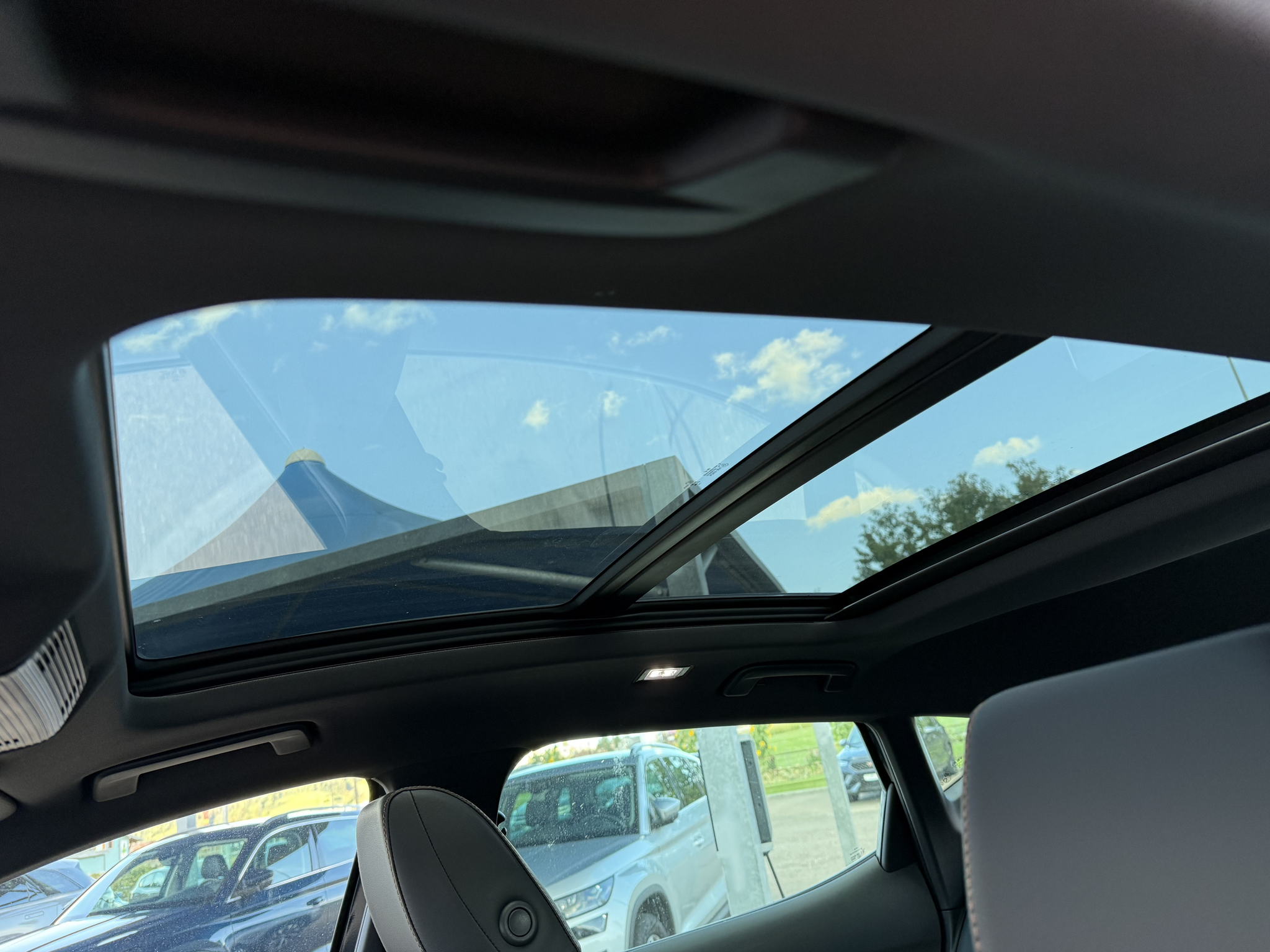 listing desktop thumbnail image 6