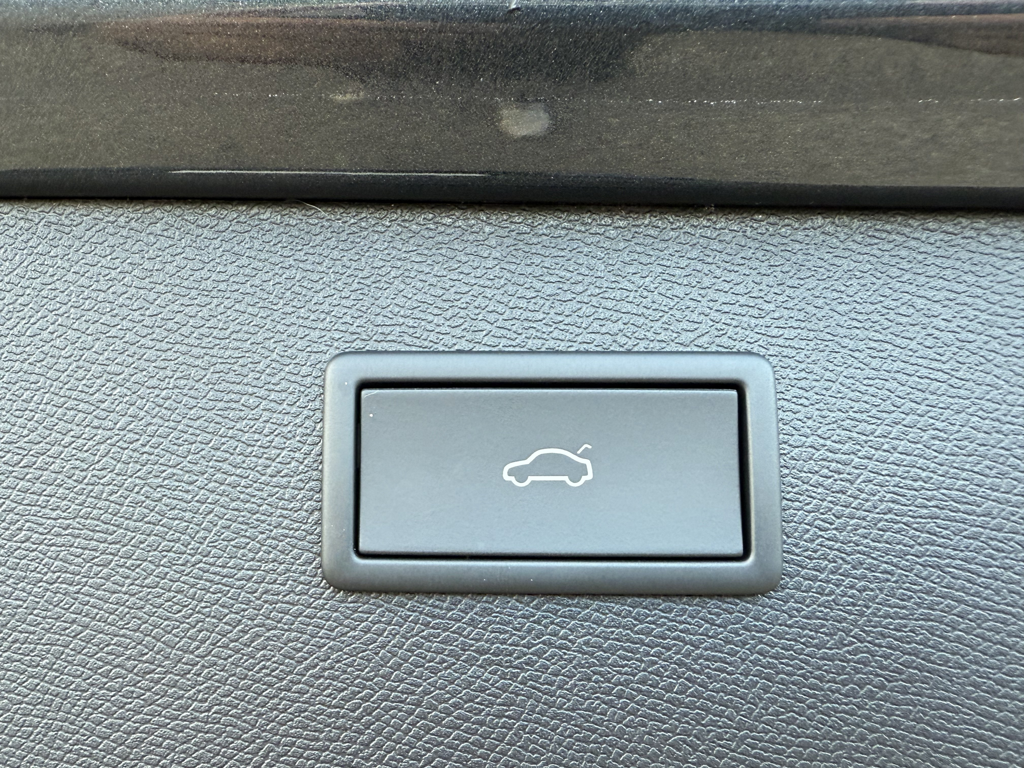 listing desktop thumbnail image 9