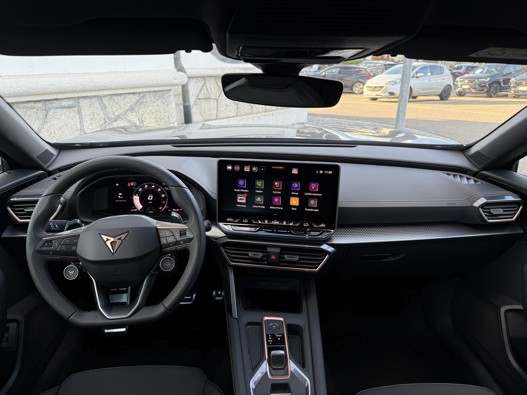 listing desktop thumbnail image 11