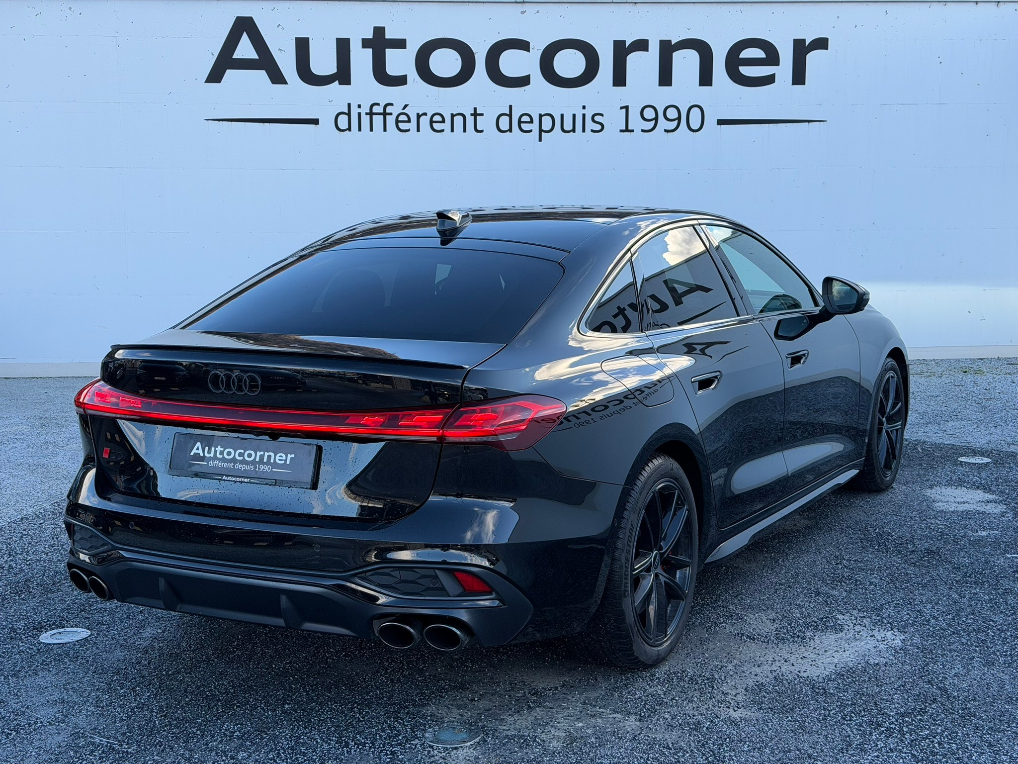 listing desktop thumbnail image 1