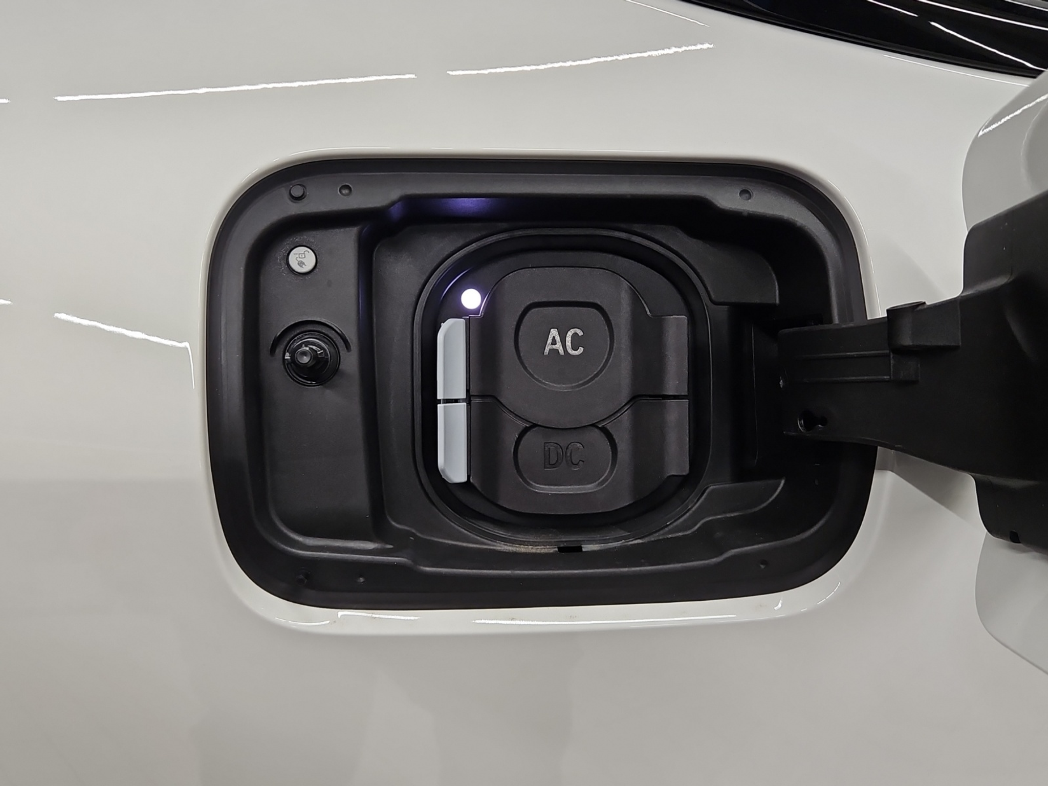 listing desktop thumbnail image 16