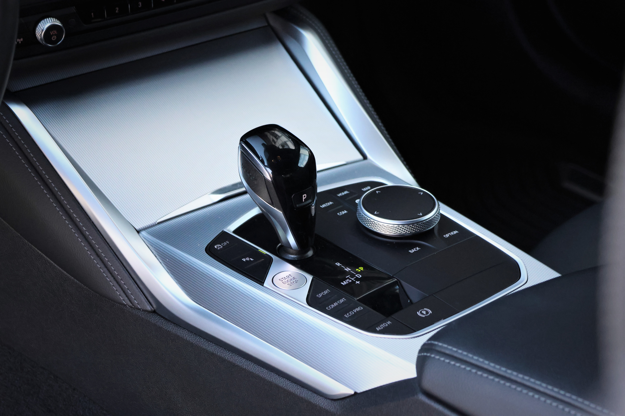 listing desktop thumbnail image 10