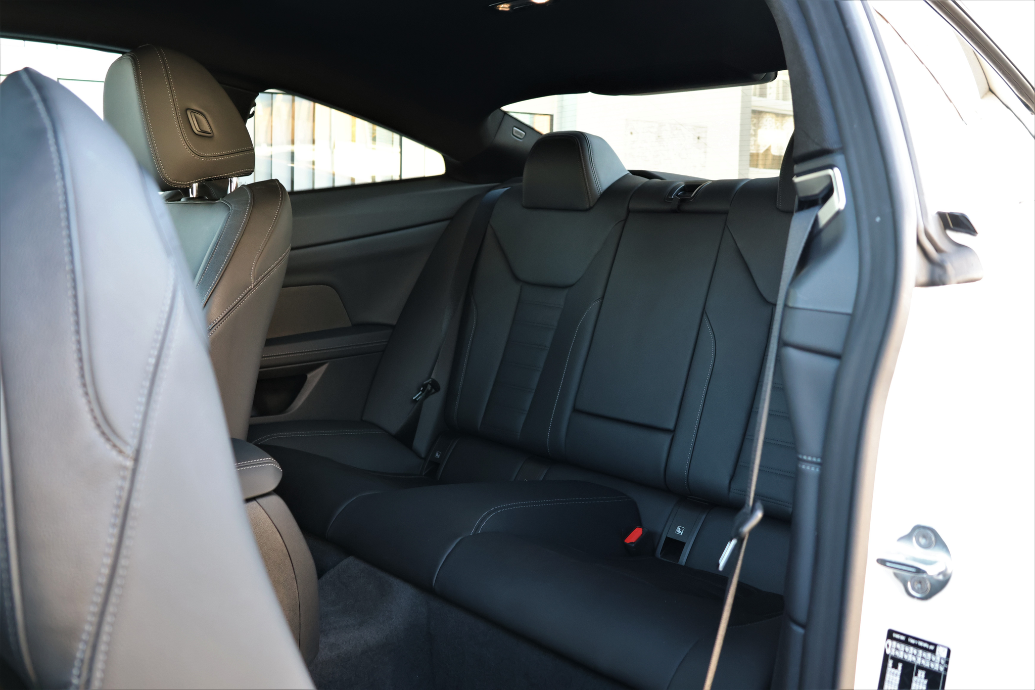 listing desktop thumbnail image 11