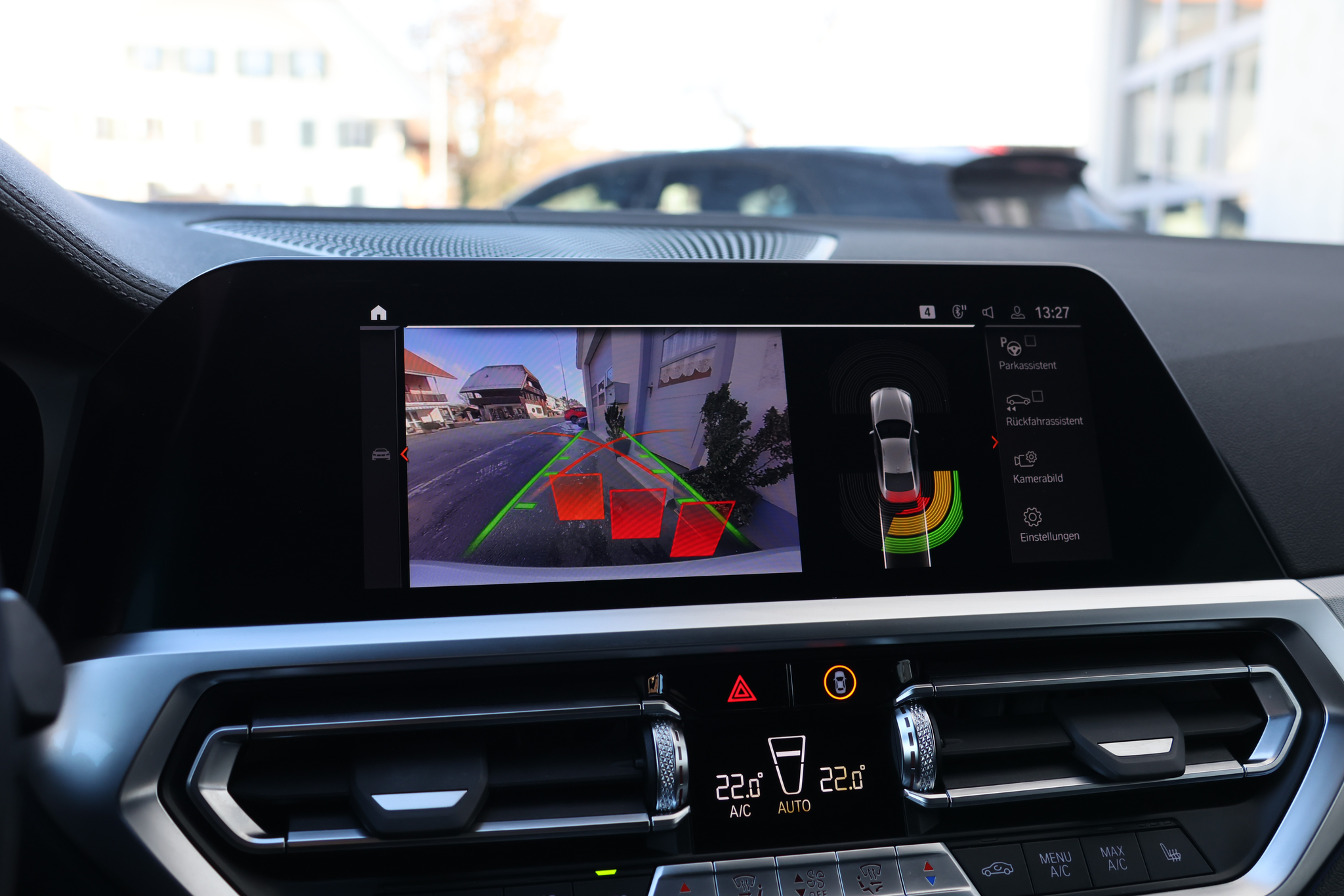 listing desktop thumbnail image 20