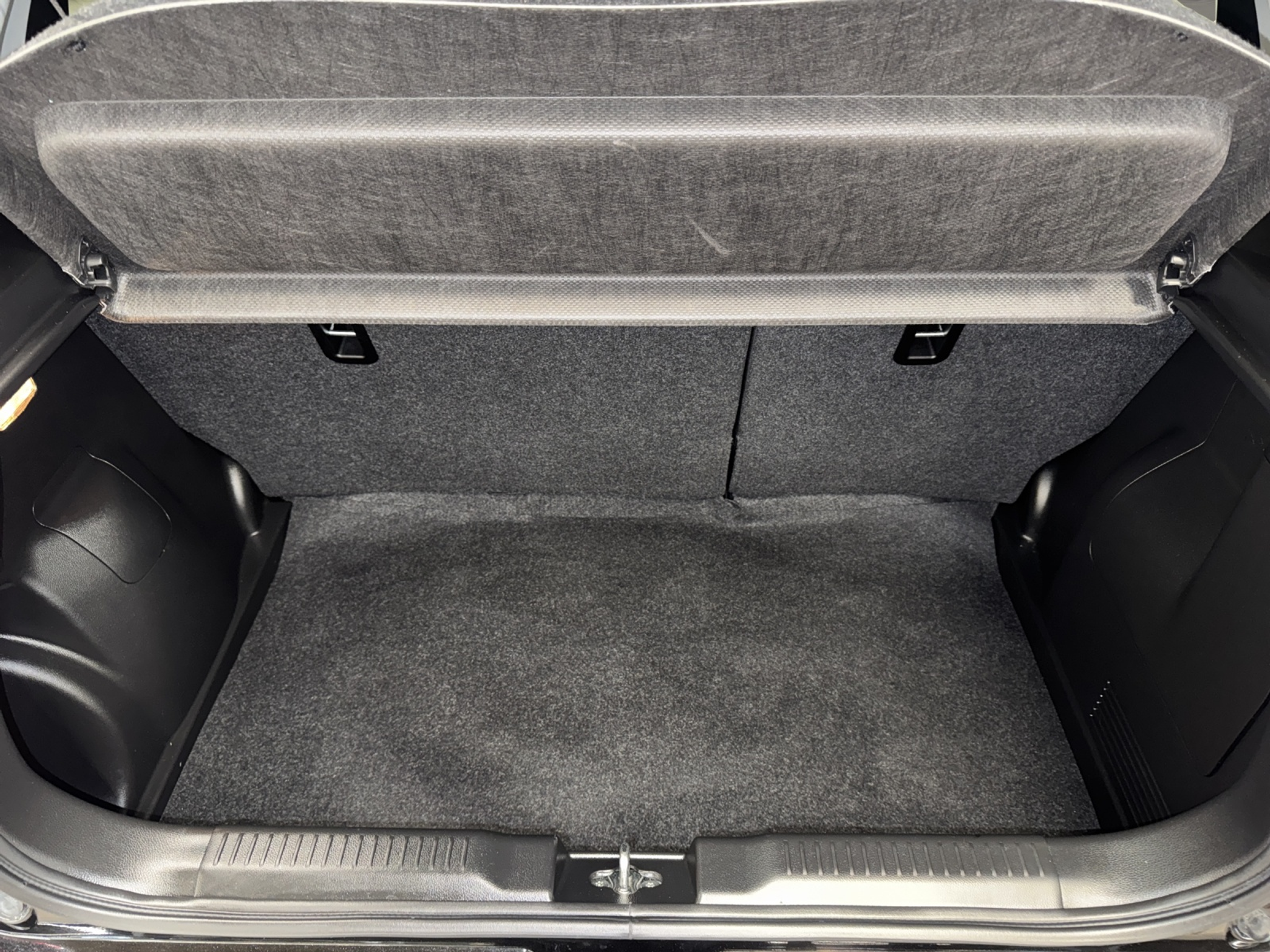 listing desktop thumbnail image 13