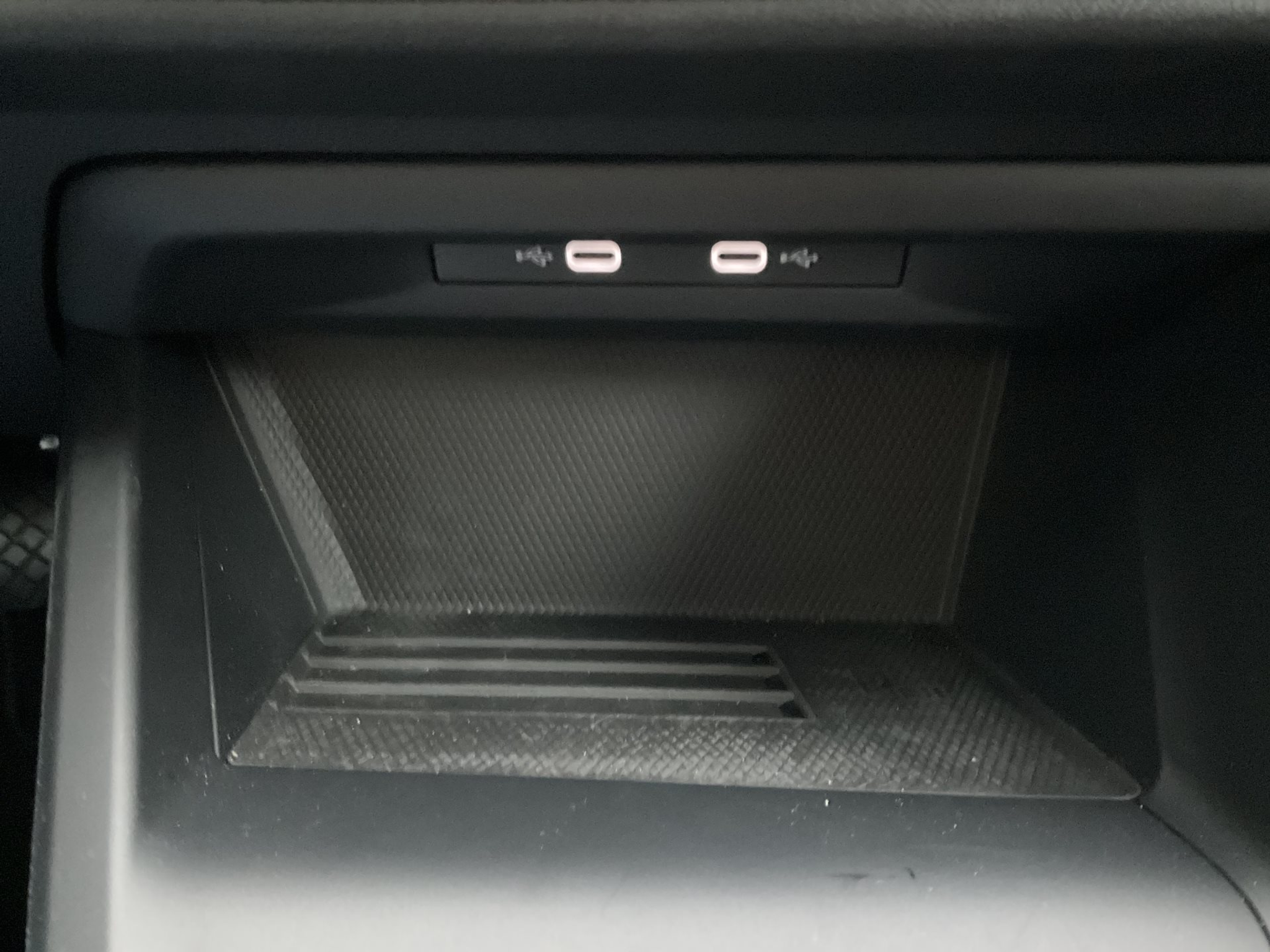 listing desktop thumbnail image 25