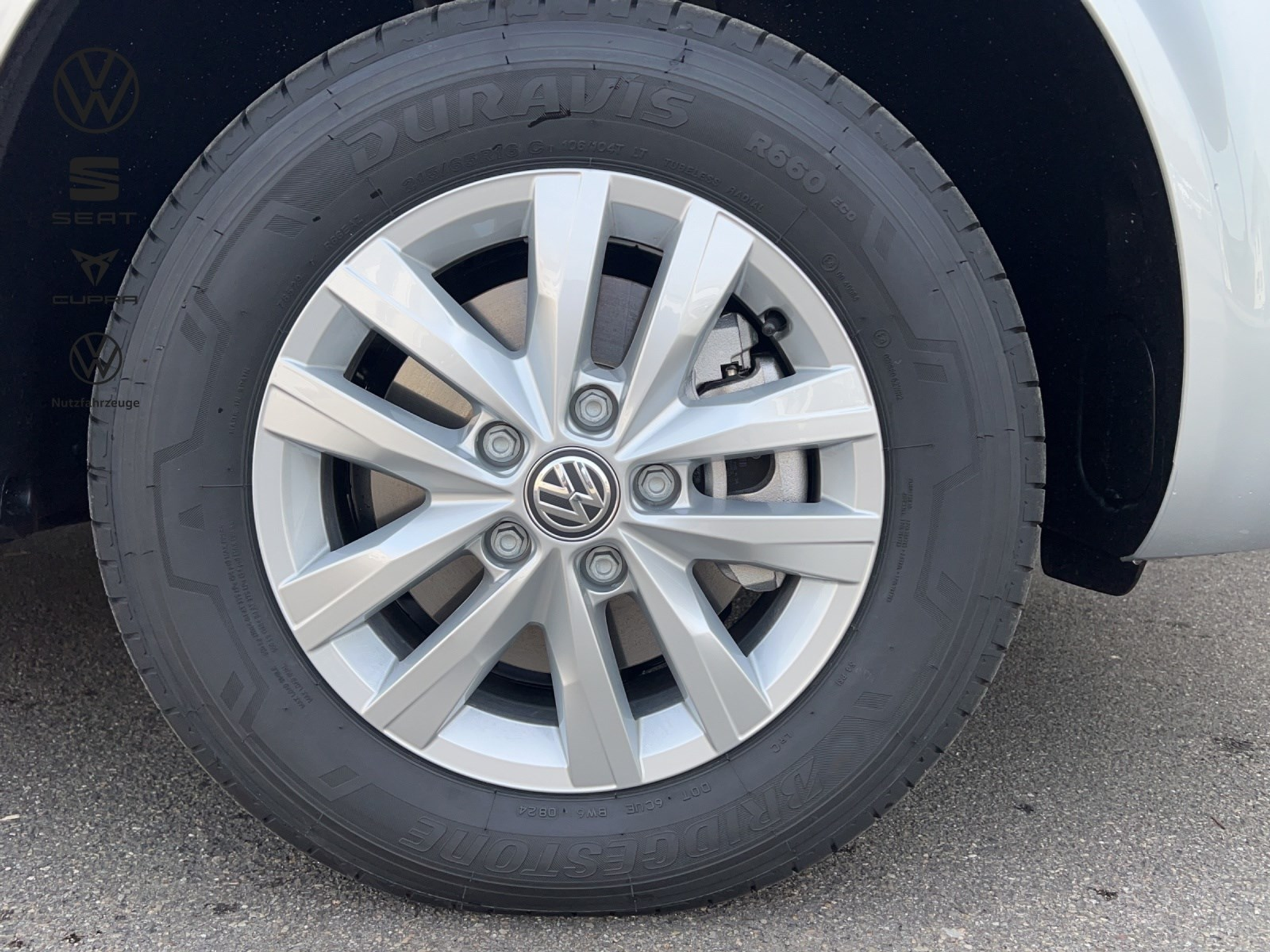 listing desktop thumbnail image 11