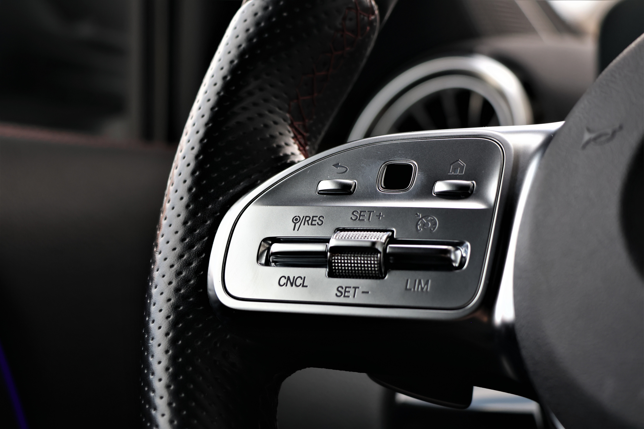 listing desktop thumbnail image 14