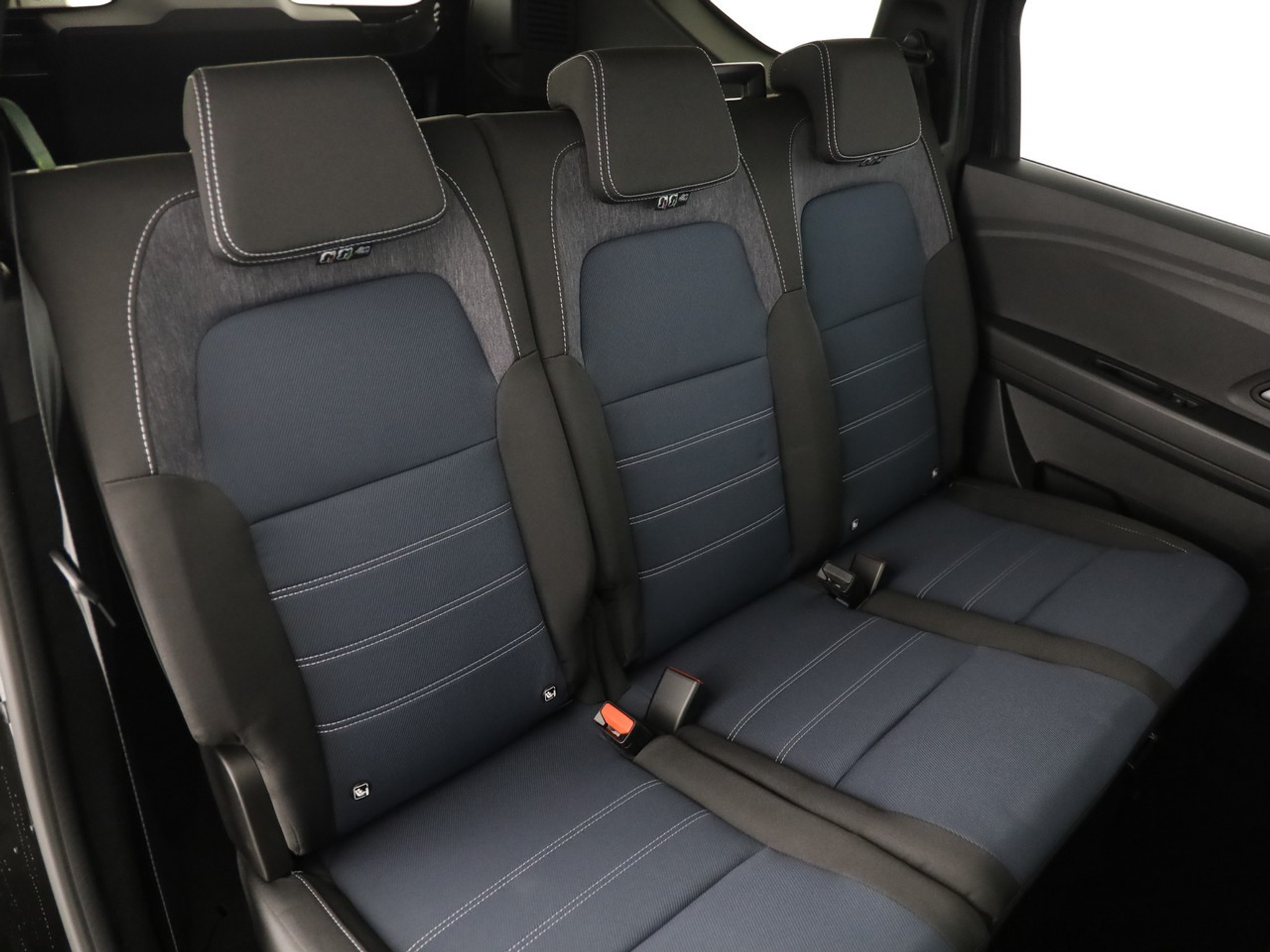 listing desktop thumbnail image 7