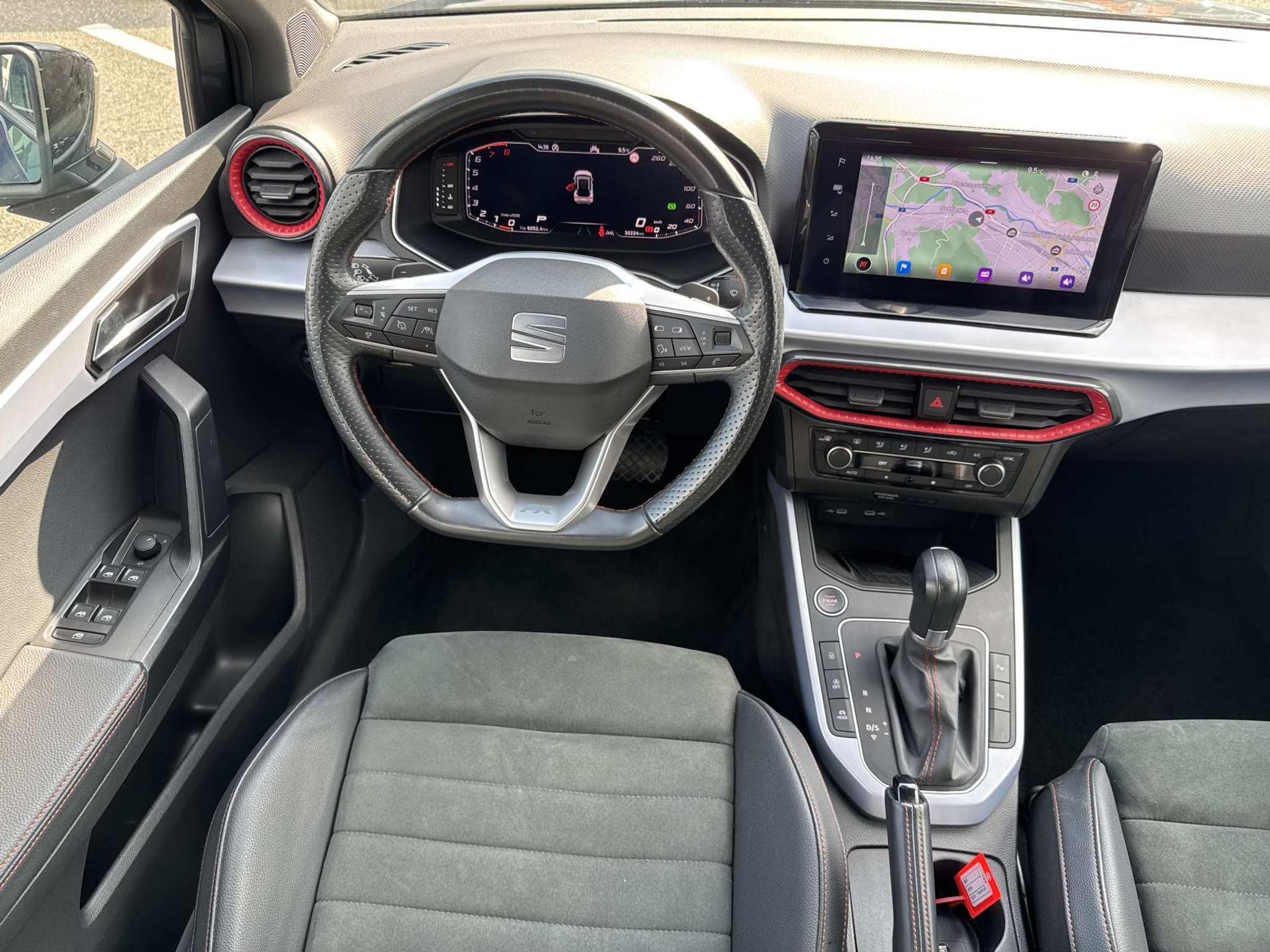 listing desktop thumbnail image 4