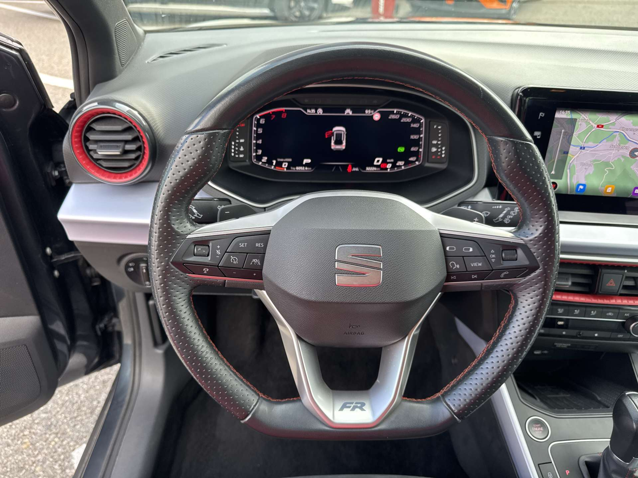 listing desktop thumbnail image 15