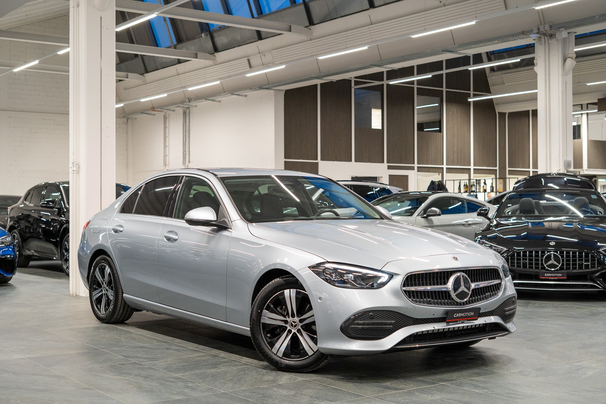 listing desktop thumbnail image 2