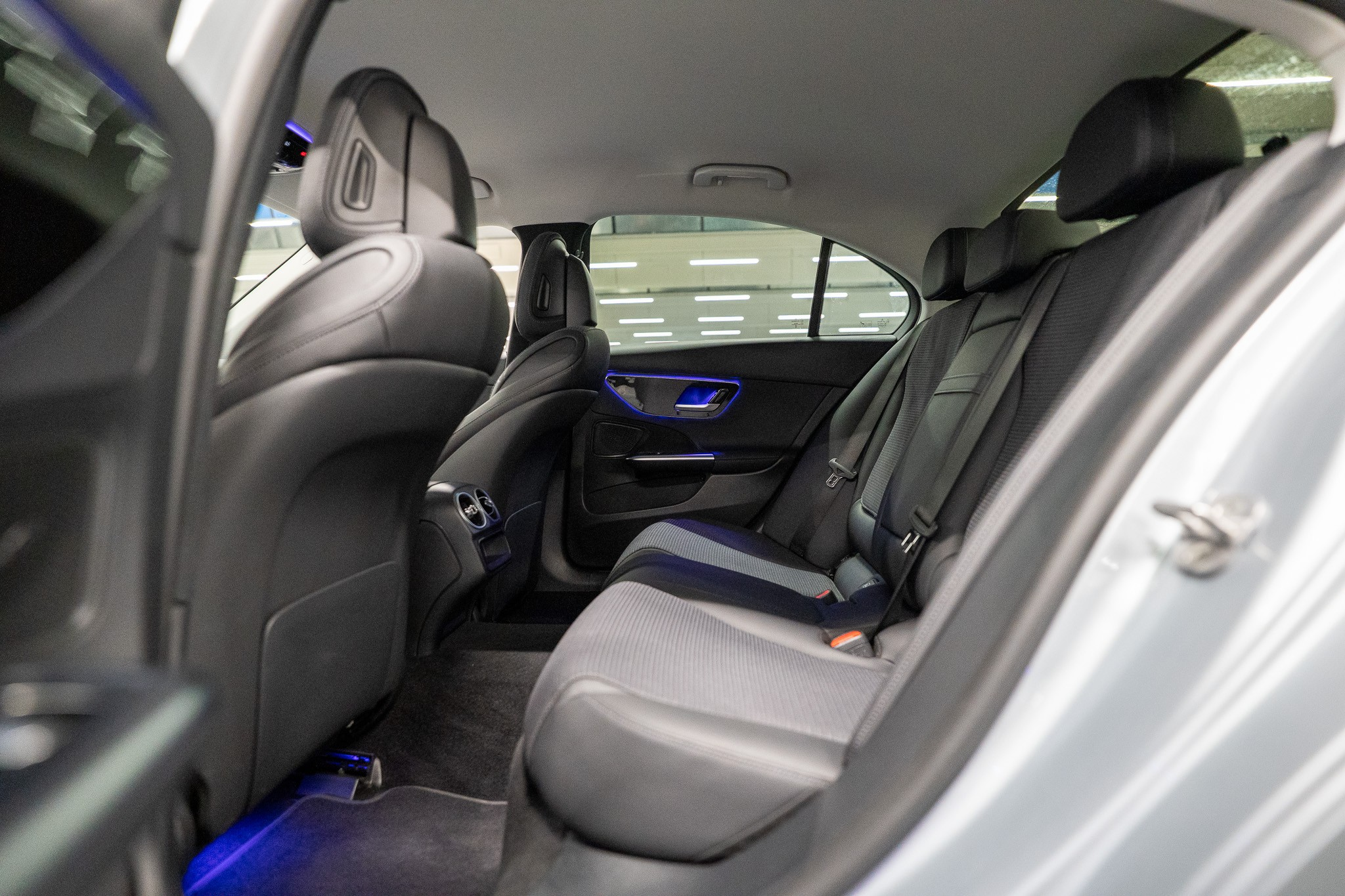 listing desktop thumbnail image 11