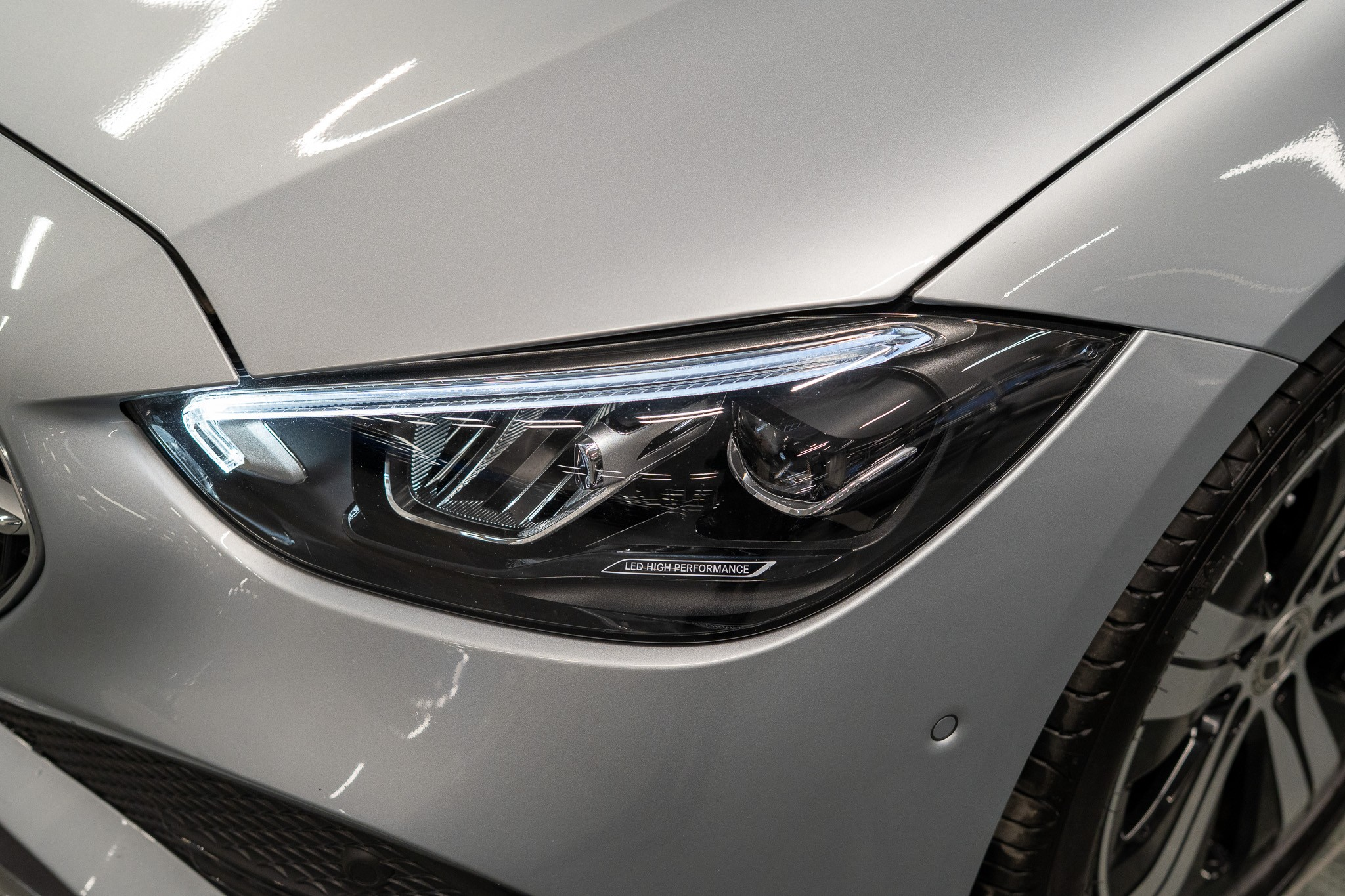 listing desktop thumbnail image 24