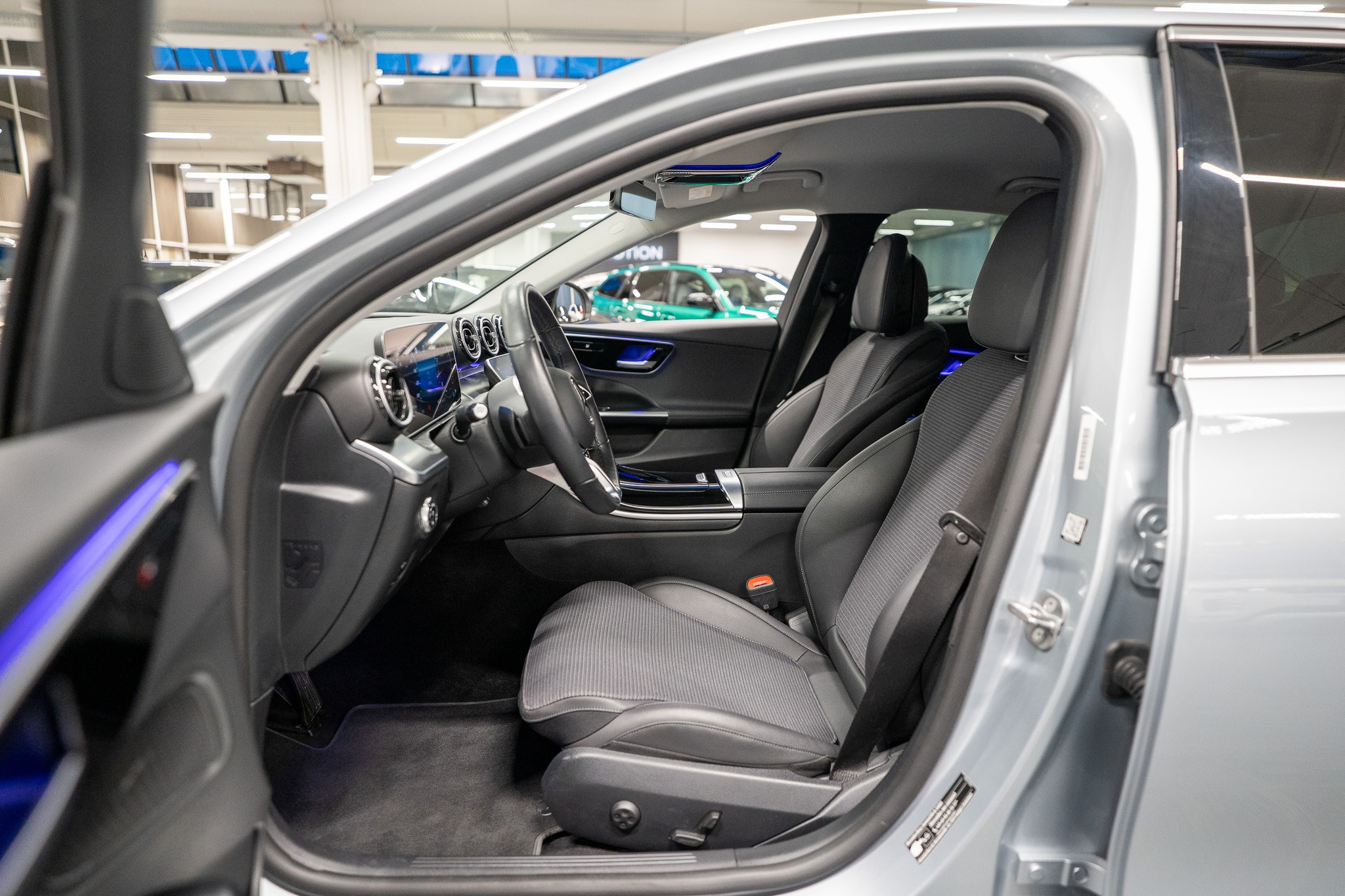 listing desktop thumbnail image 7