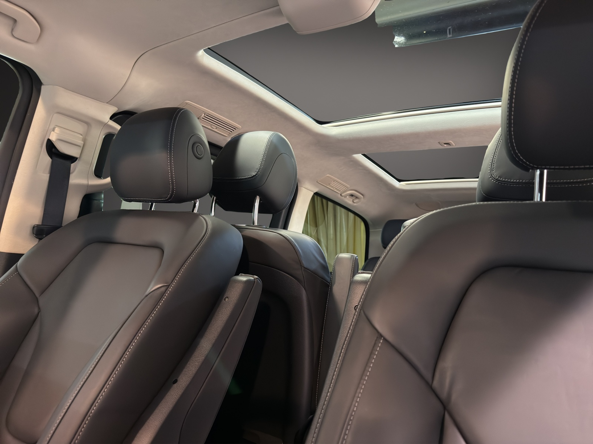 listing desktop thumbnail image 13