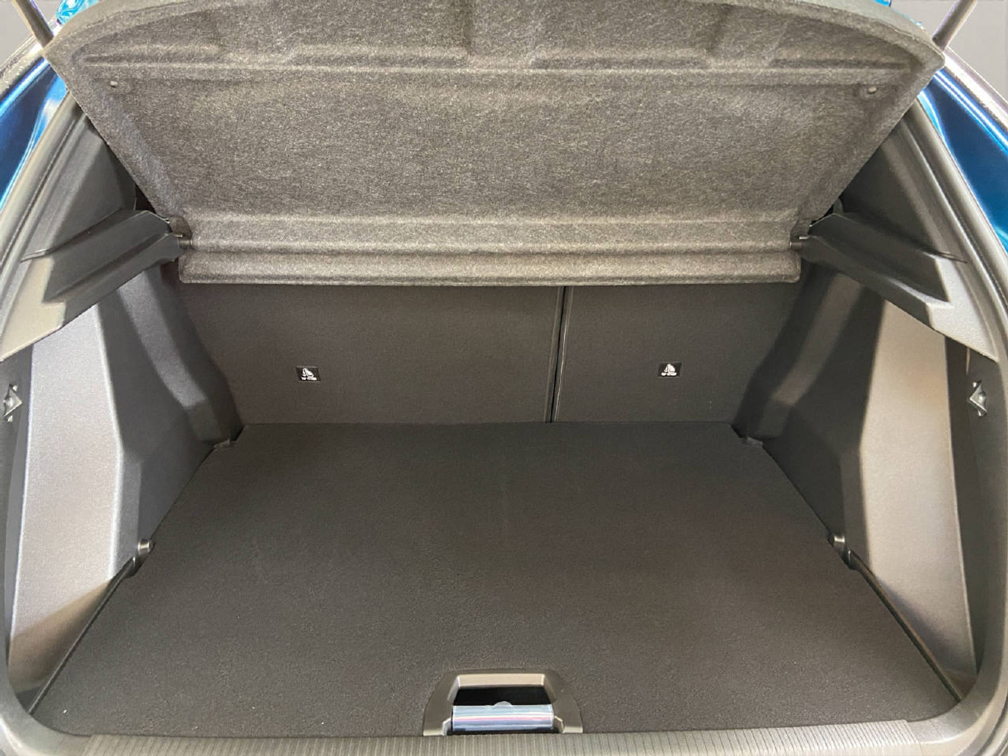 listing desktop thumbnail image 11