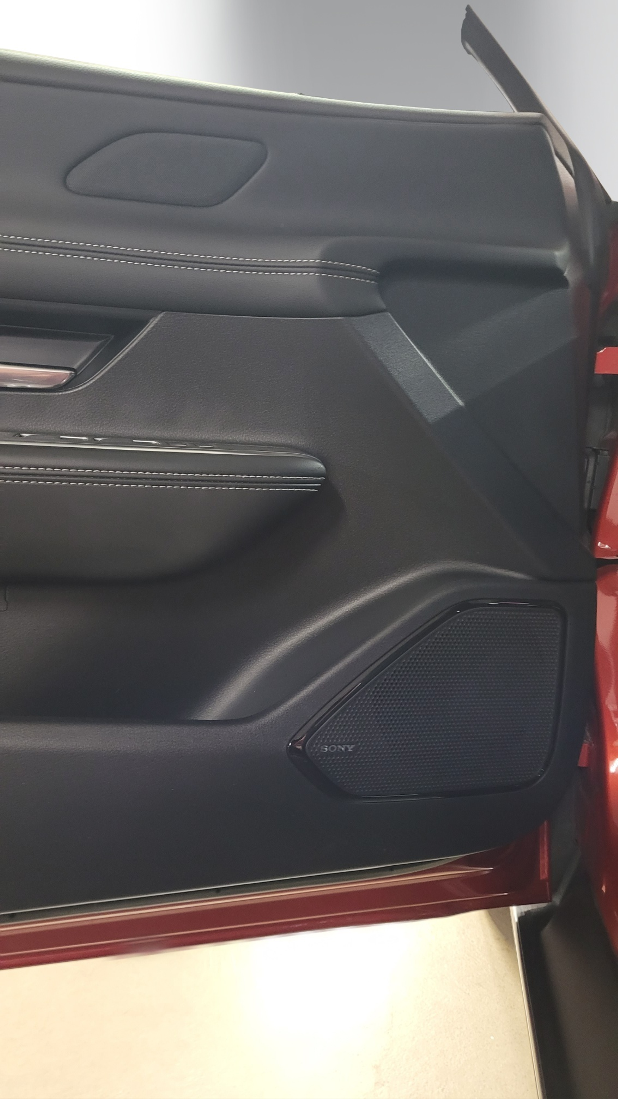 listing desktop thumbnail image 10