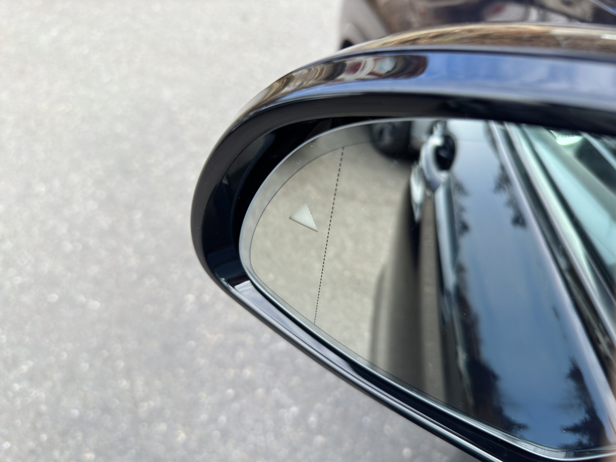 listing desktop thumbnail image 16