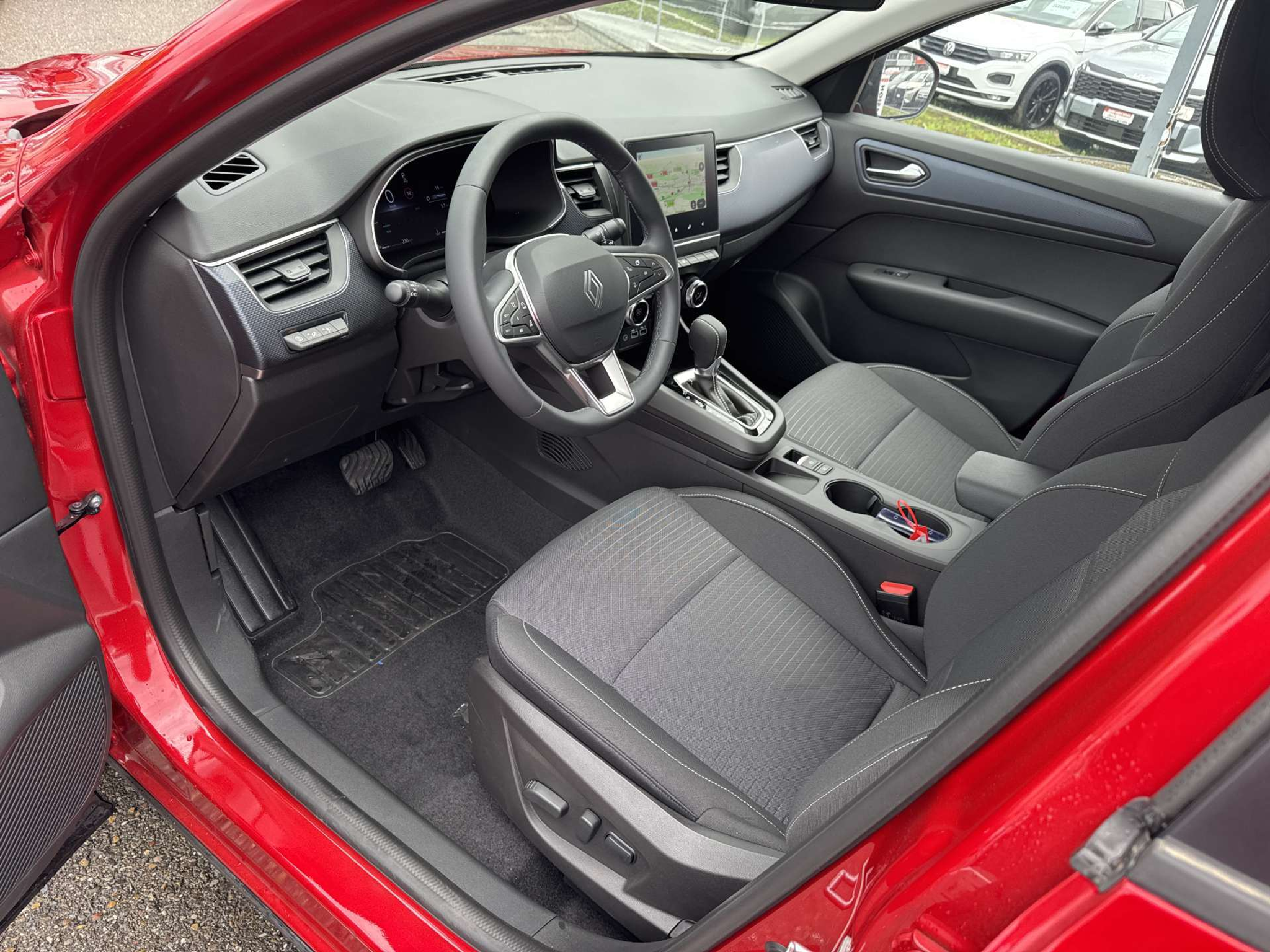 listing desktop thumbnail image 5