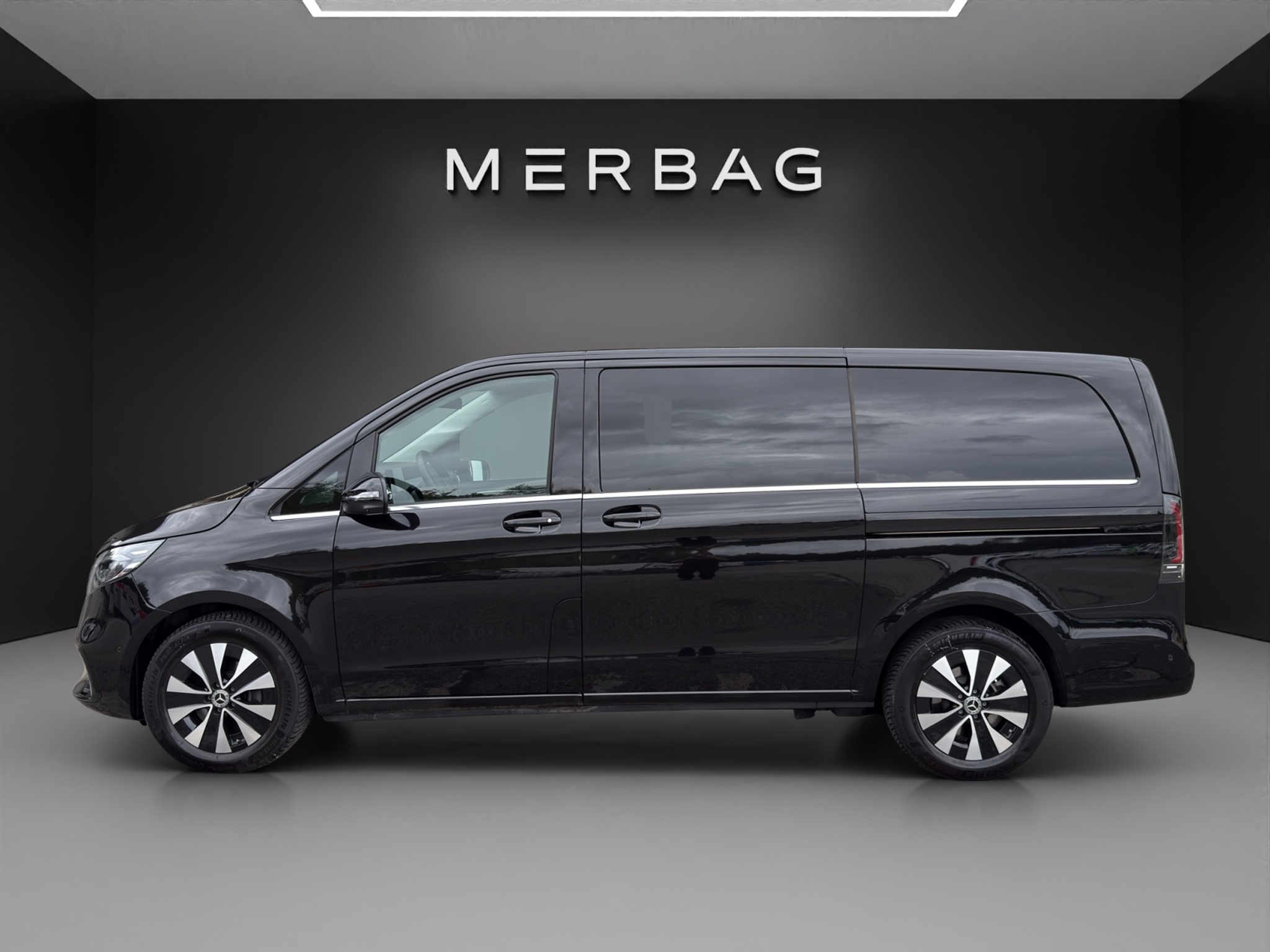 listing desktop thumbnail image 2